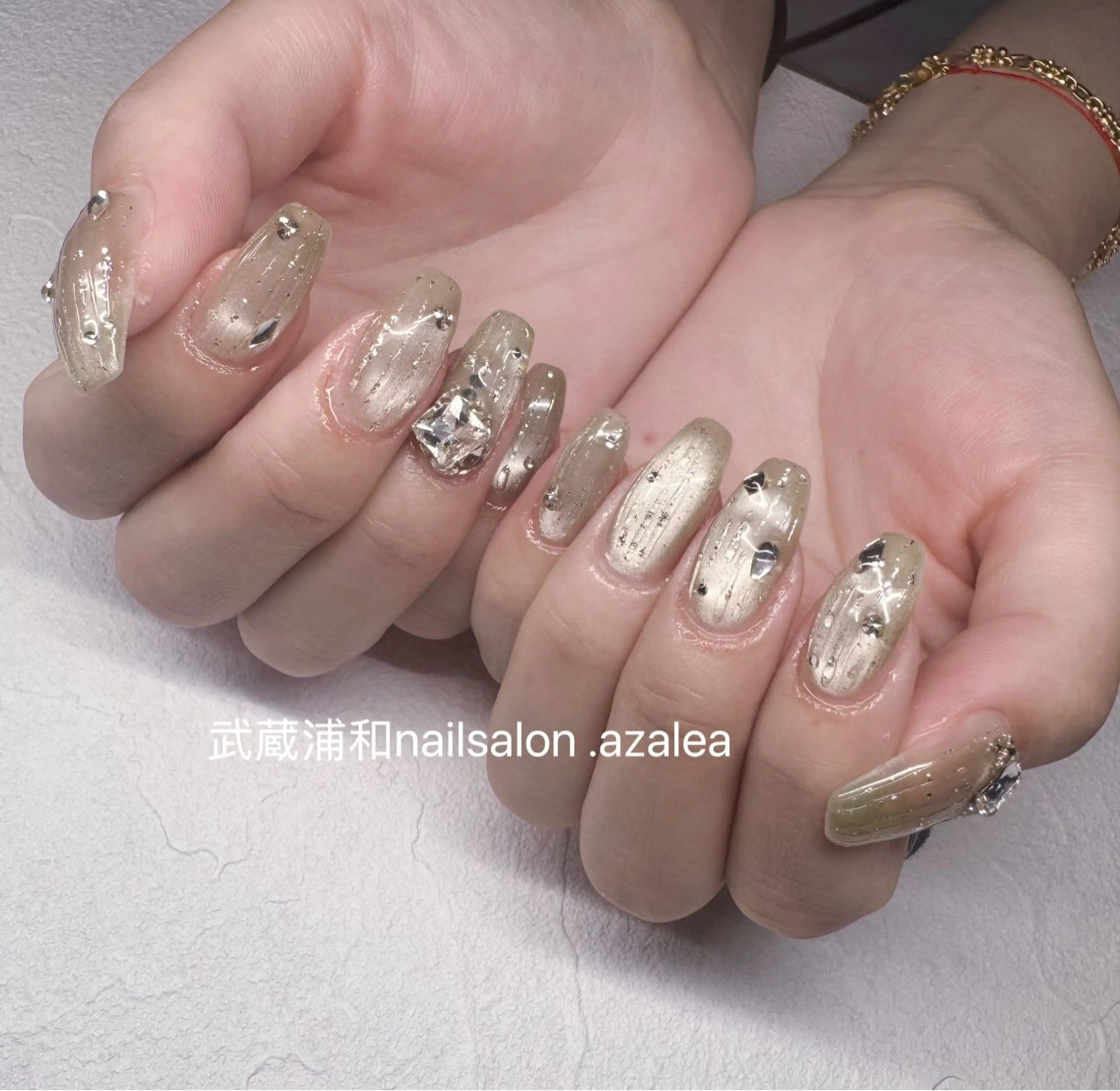 ネイル ハンドネイル R inのネイルデザイン