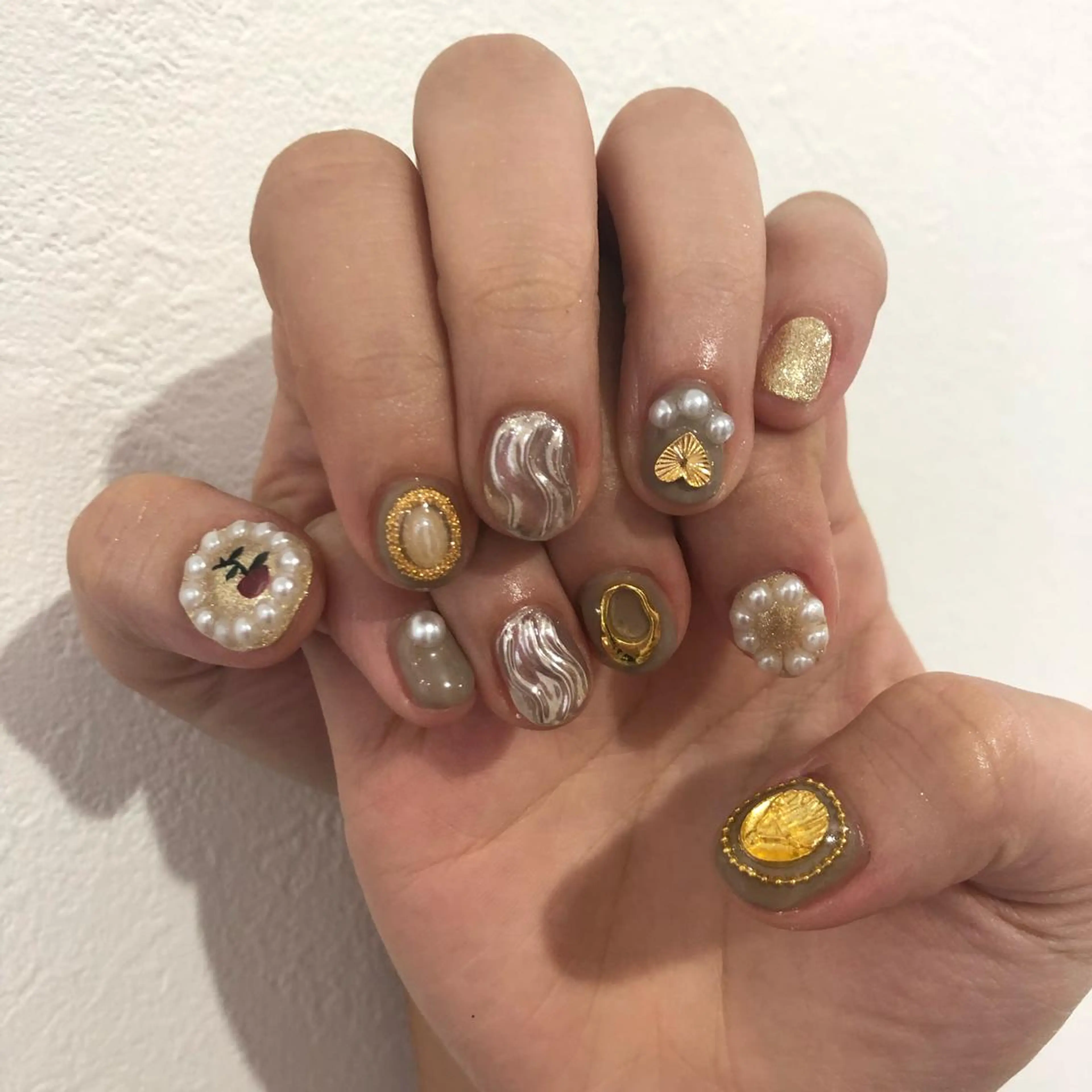 ロング カラー ネイル マツエク・マツパ 福田 加奈のネイルデザイン