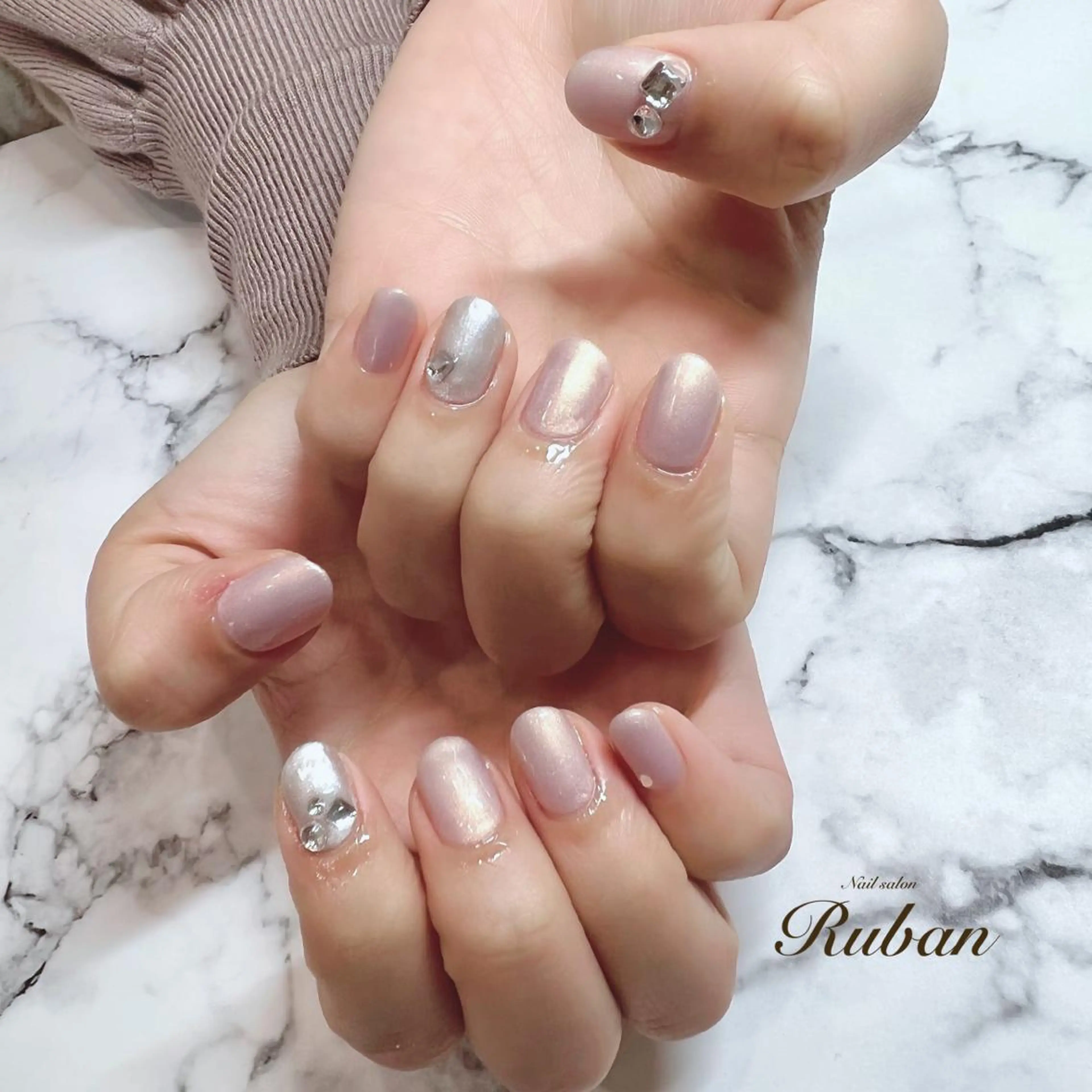 ネイル オーロラネイル ワンカラーネイル シンプルネイル Nail salon Ruban所属・Nail salon Rubanのネイルデザイン