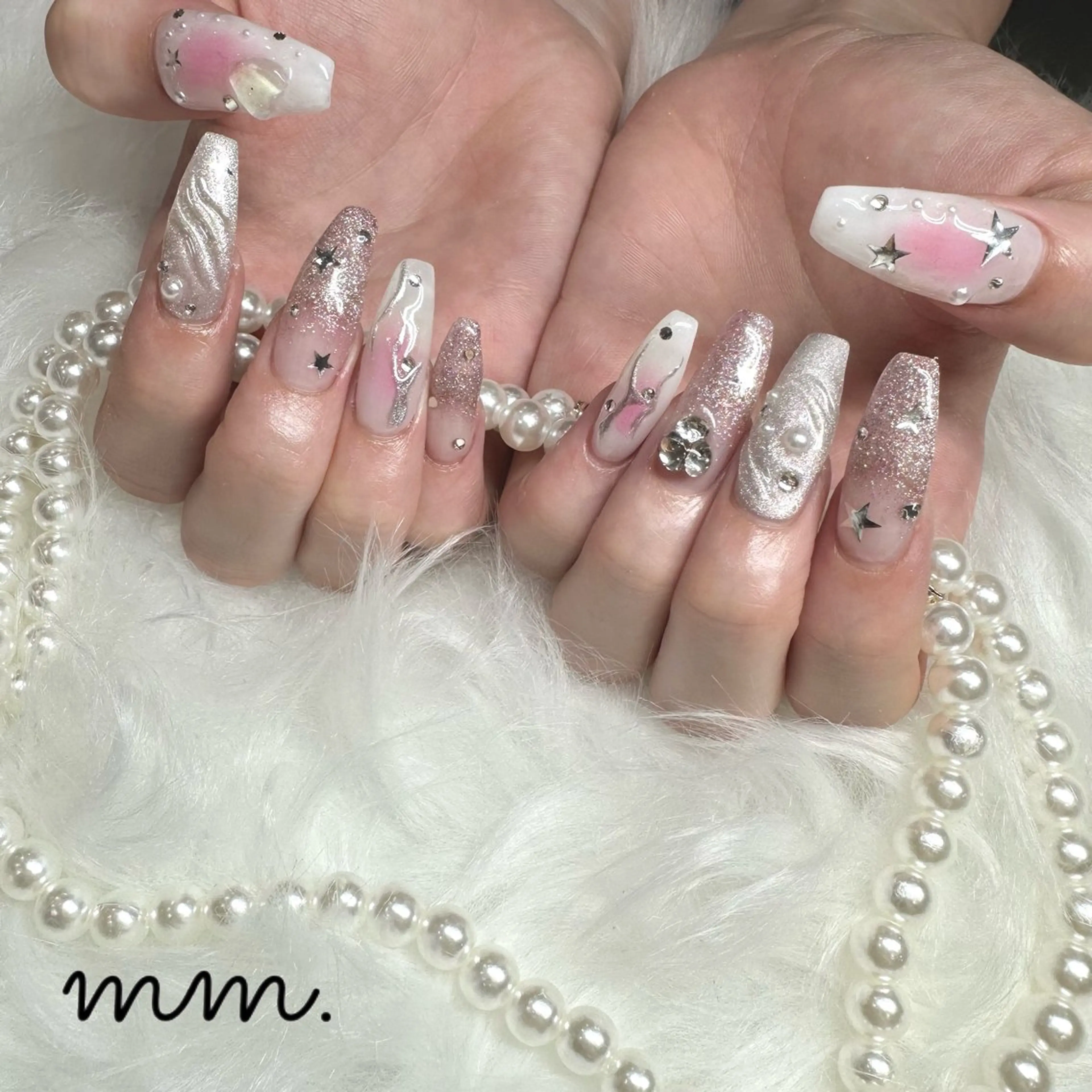 ネイル ハンドネイル 🩷🩵mm.大宮 Riyo🧸🩵🩷のネイルデザイン