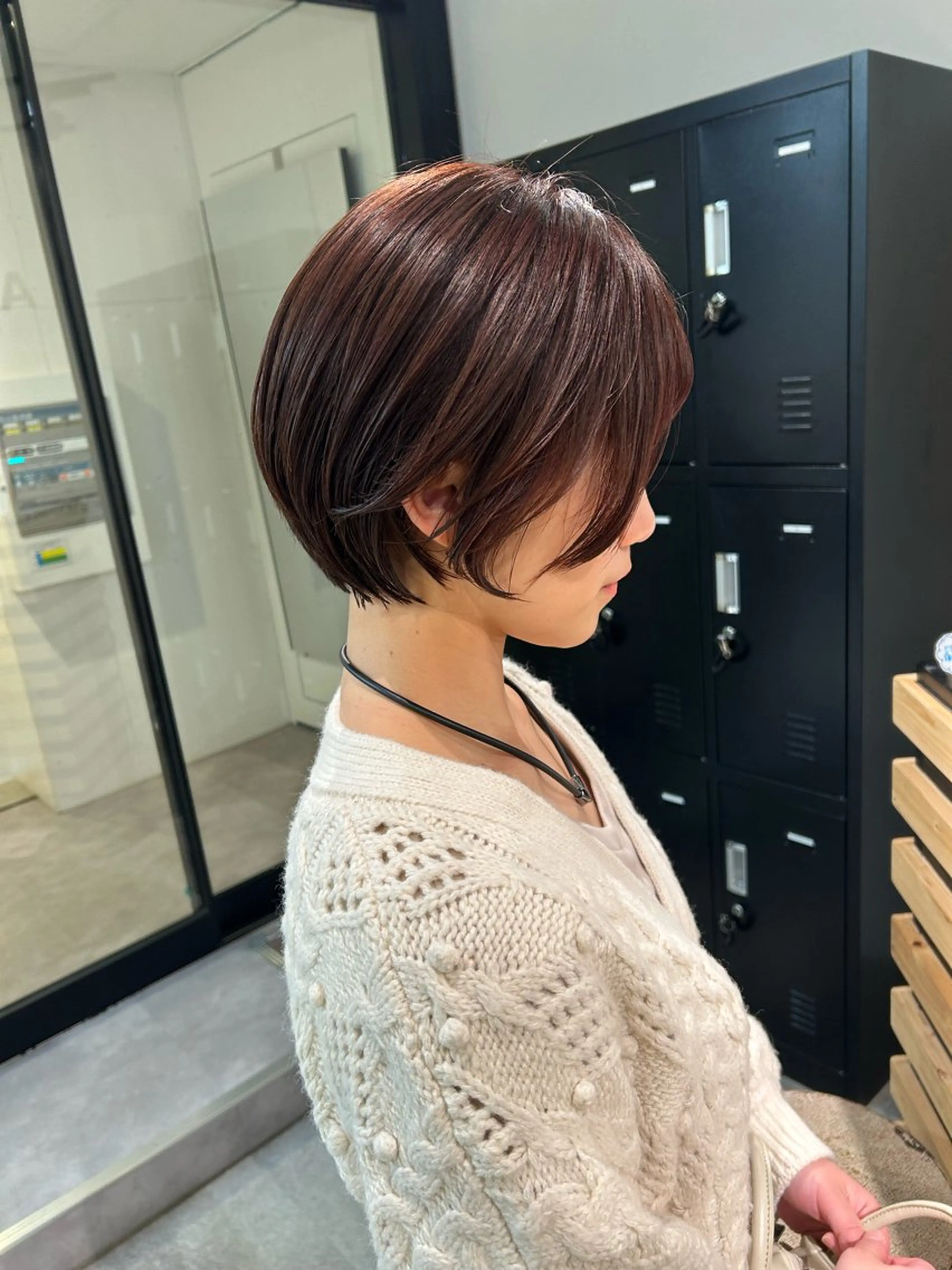 ショート カラー ショートボブ ベージュカラー ブラウンカラー ブラウンベージュ ボブ カット ヘアカラー トリートメント ウルフカット レイヤーカット上柿のヘアスタイル