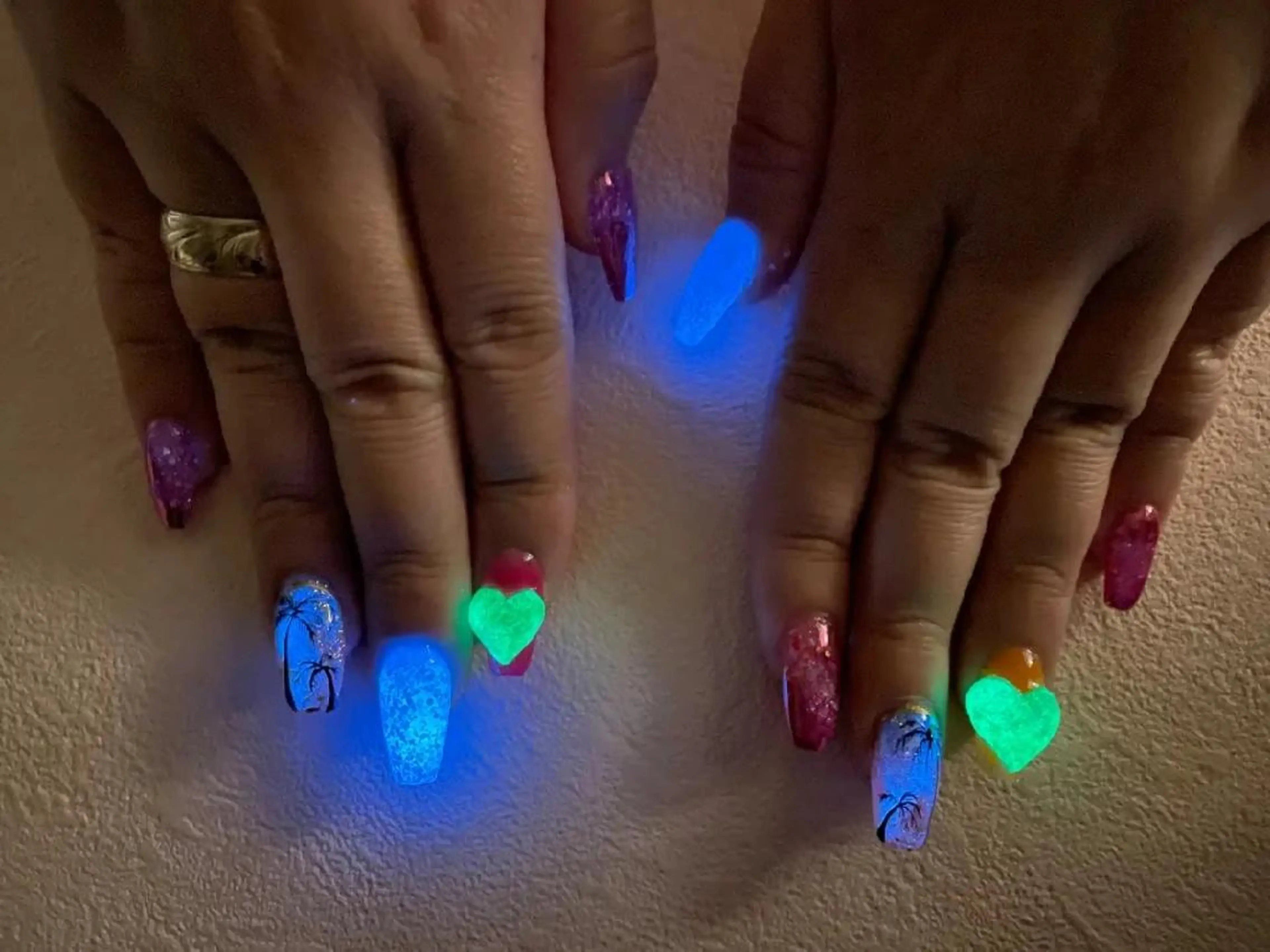 ミディアム ネイル 長さ出し ジェルネイル ハート キラキラネイル ニュアンスネイル ハンドネイル T&A nailのネイルデザイン