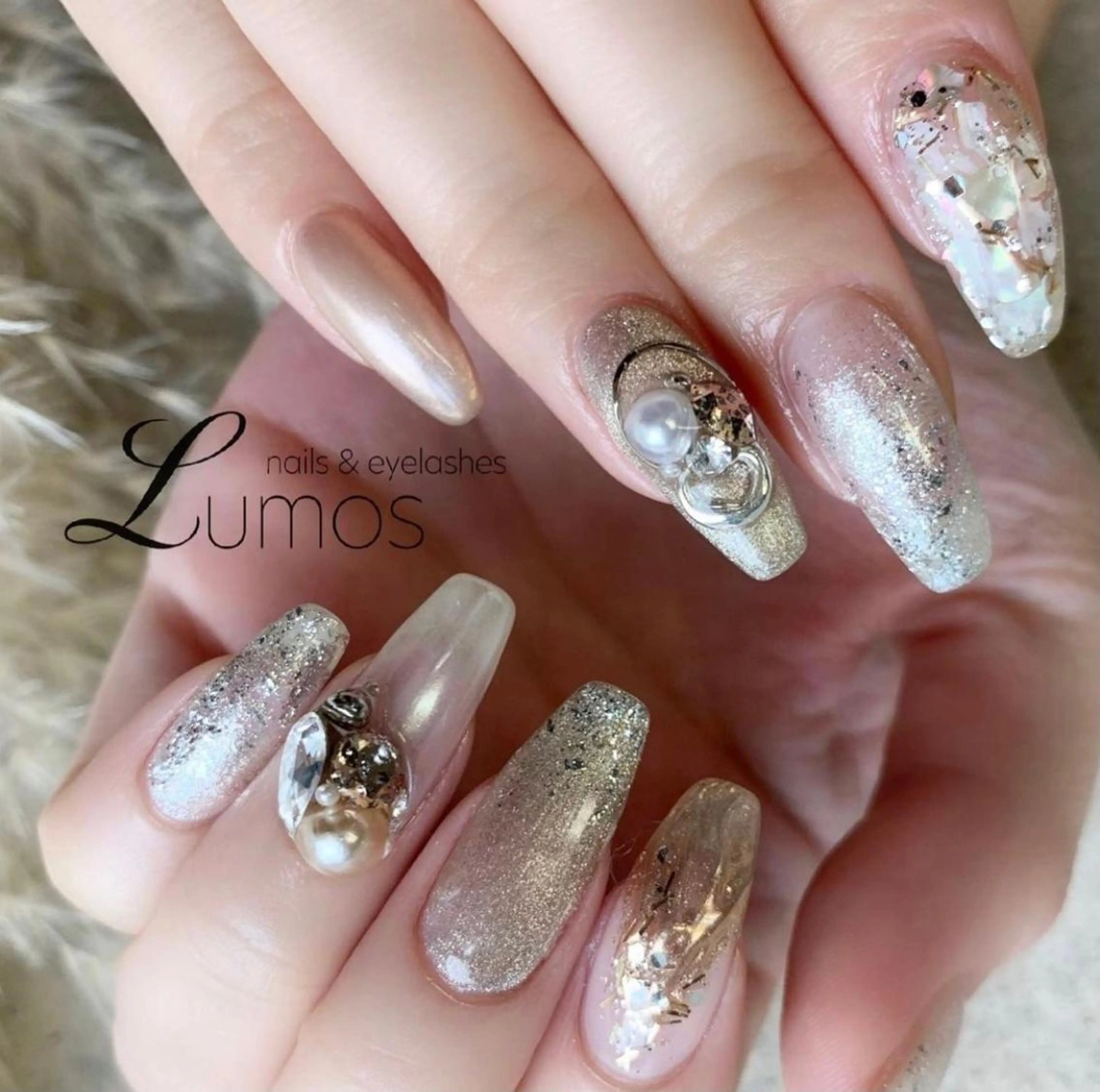 ネイル Lumos Ayakaのマツエク・マツパデザイン