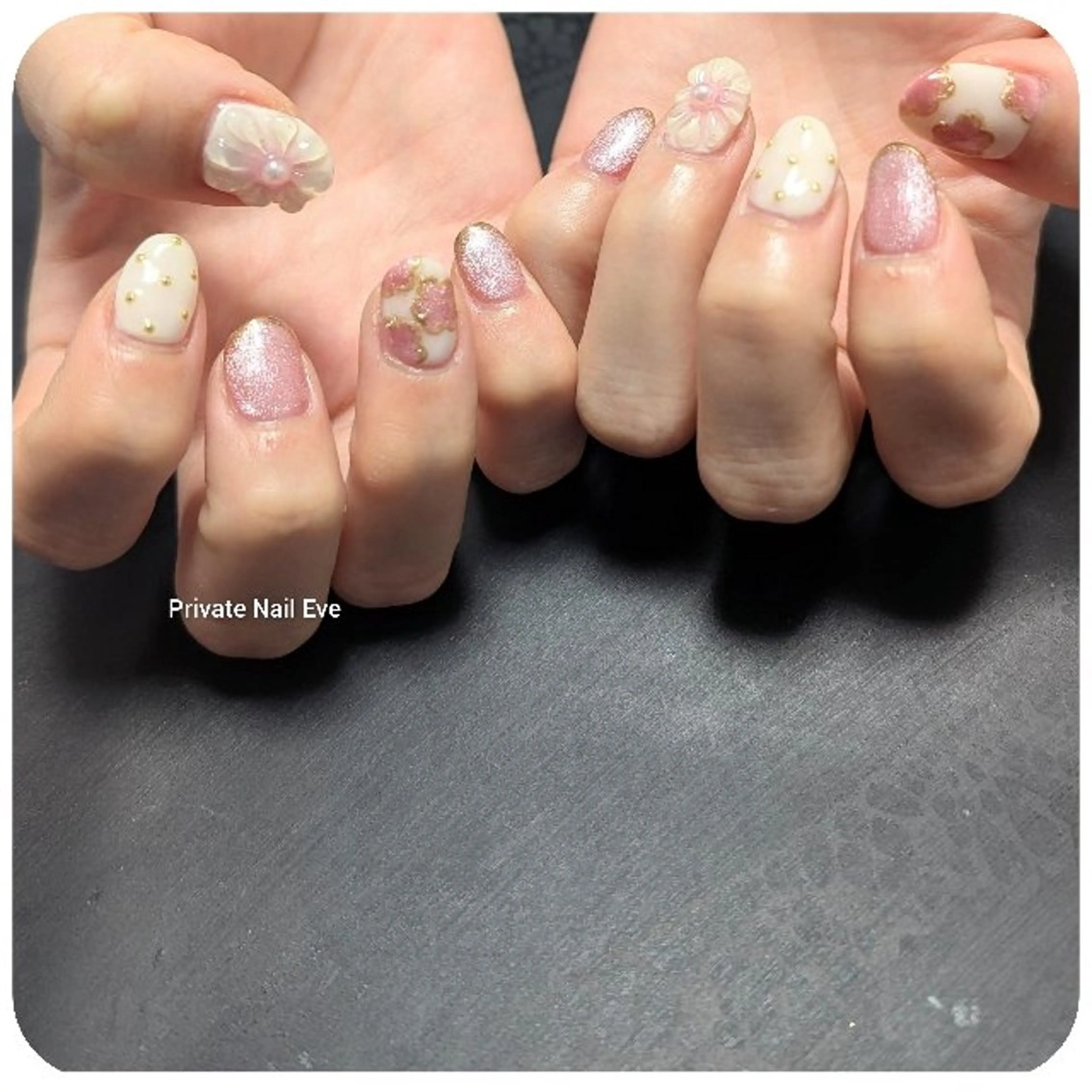 ネイル フレンチネイル マグネットネイル マグネットフレンチ 持ち込み ぷっくりネイル ハンドネイル ネイル junkoのネイルデザイン