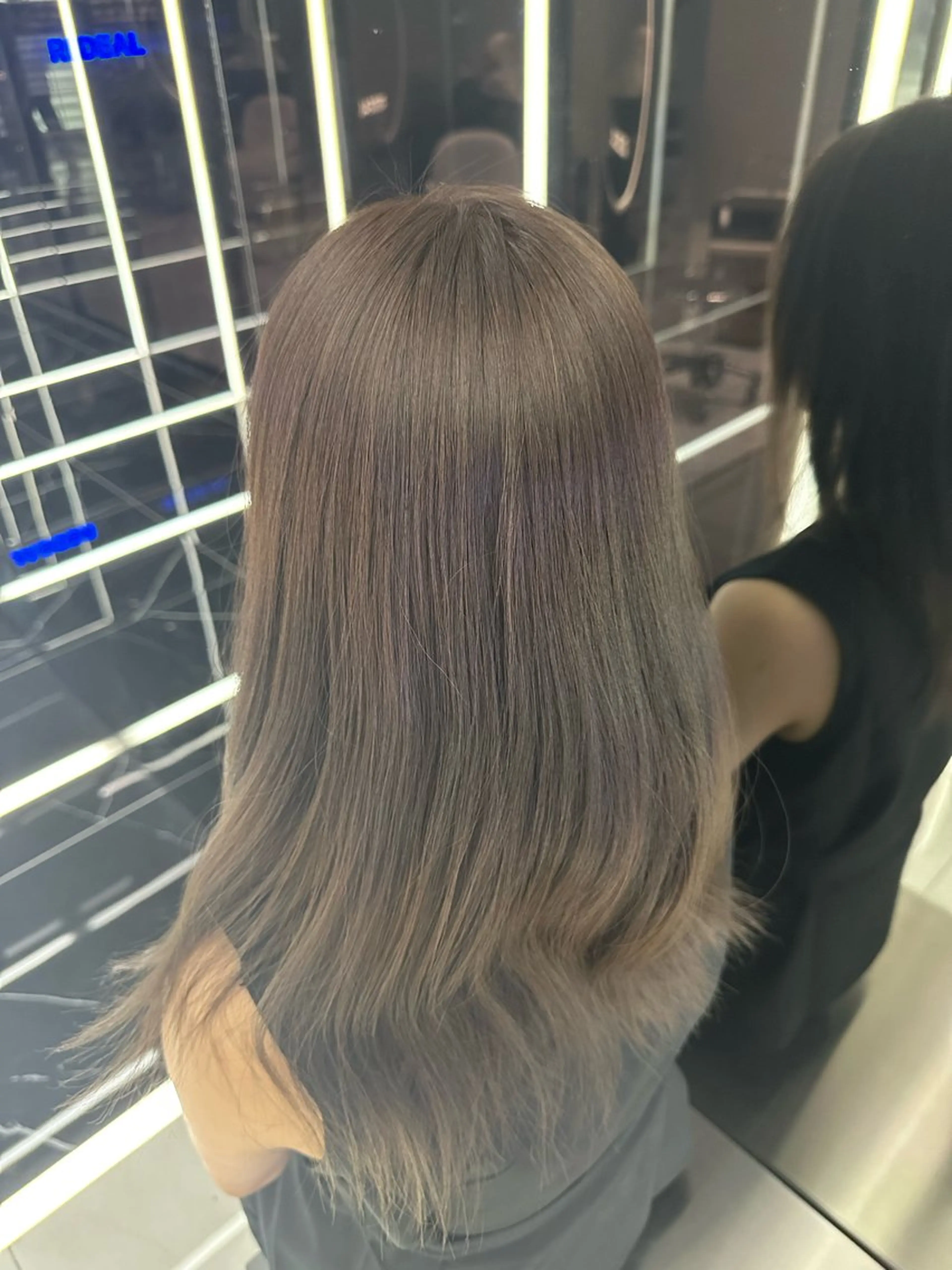 ロング りょうへい/ 全頭ブリーチ/渋谷のヘアスタイル