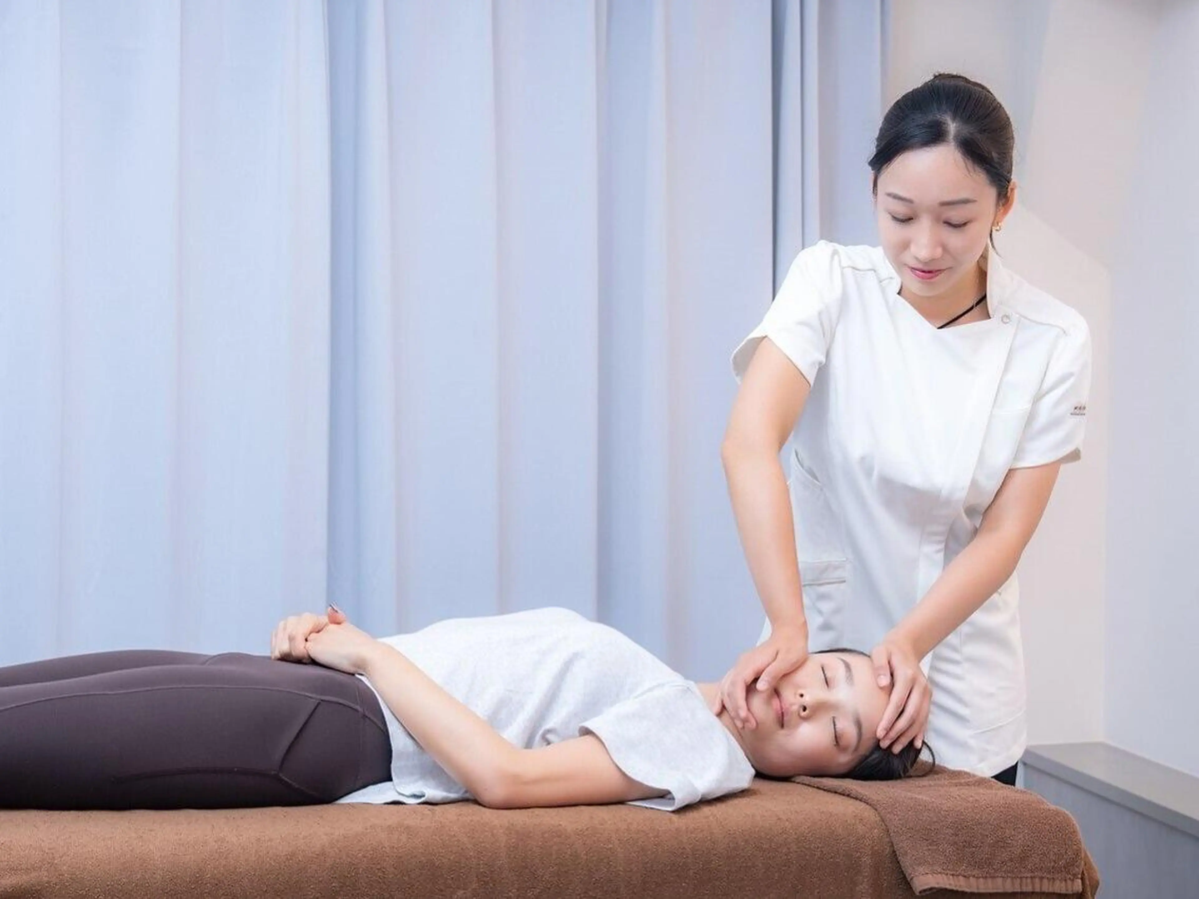 小顔整体コルギ【韓国小顔骨気＋美容整体】50分¥7600→¥2900の写真