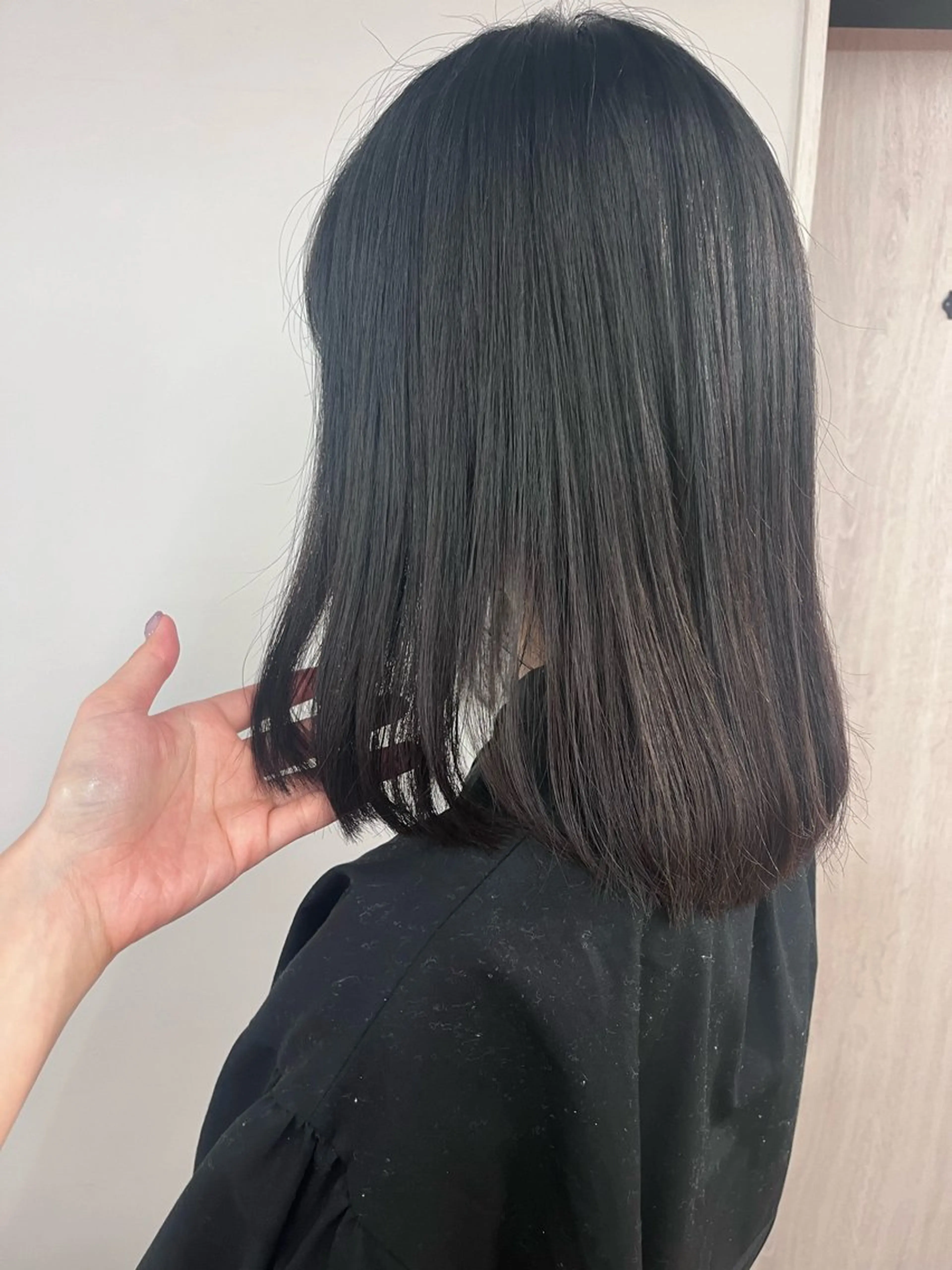 ミディアム 遠藤 乙夏のヘアスタイル