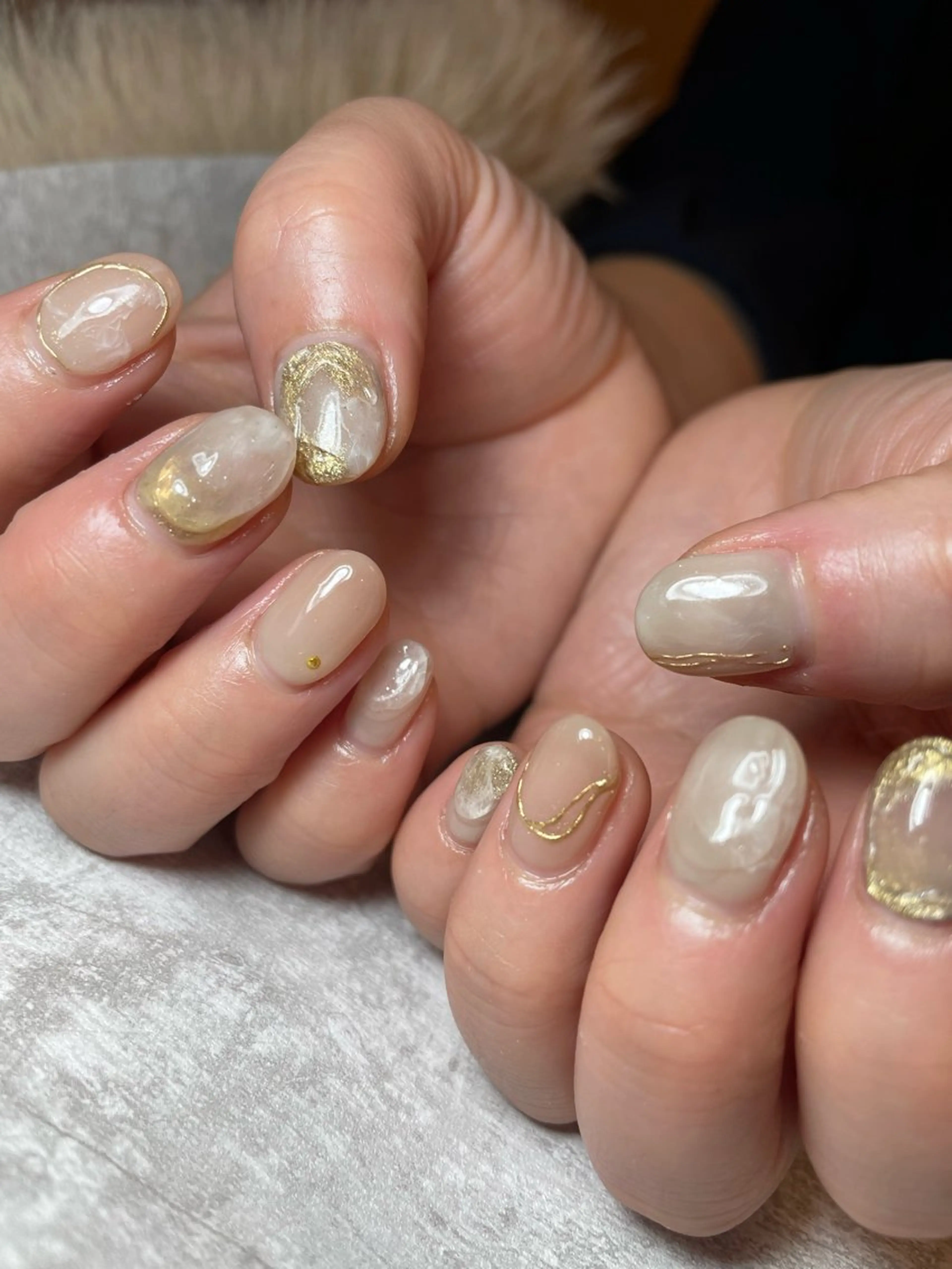 ネイル ミラーネイル 持ち込み ニュアンスネイル nana .のネイルデザイン