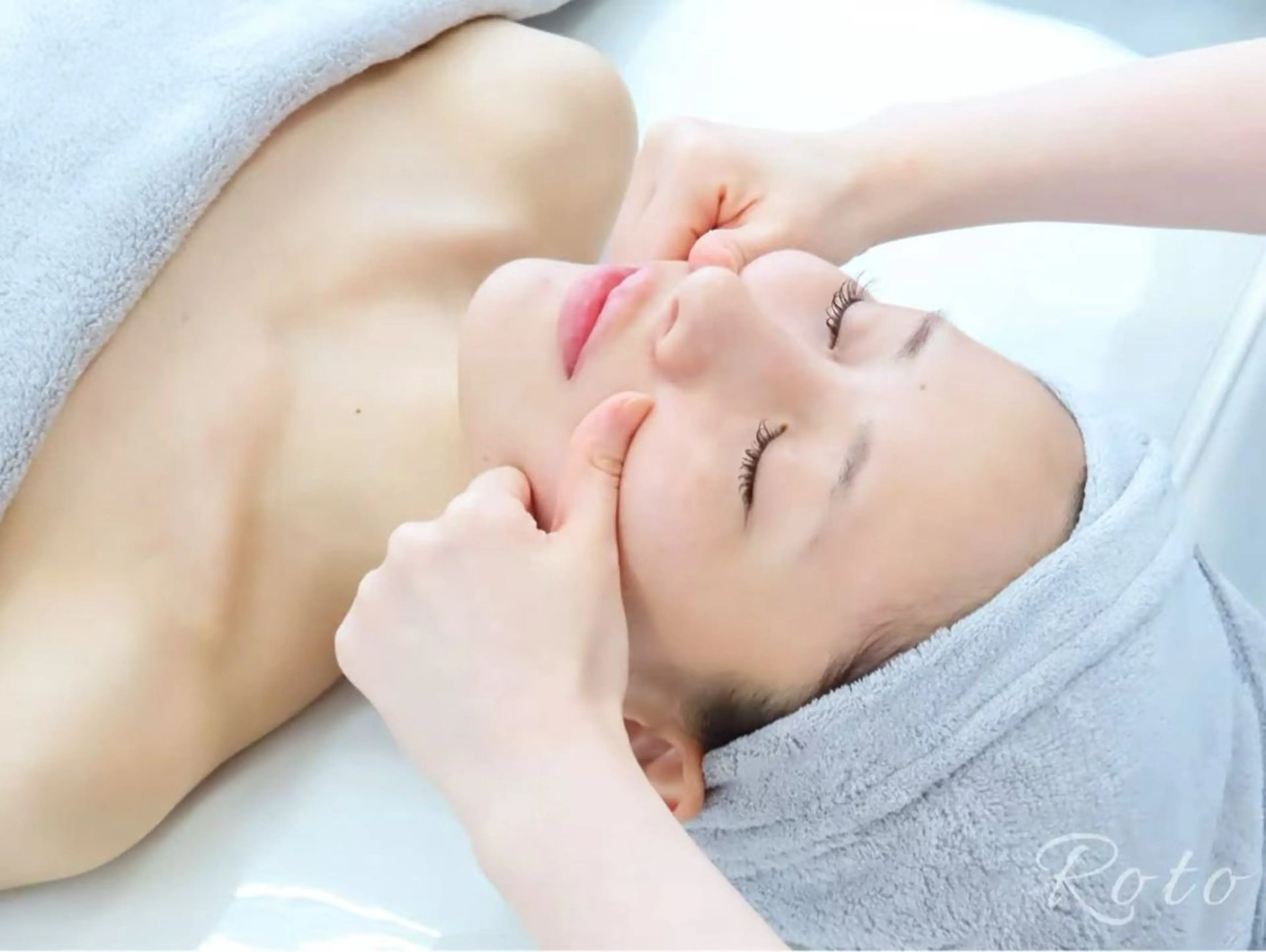 ★NEW OPEN★【即効小顔】韓国式コルギ＋デコルテ＋石膏パック＋ヘッド　70分の写真