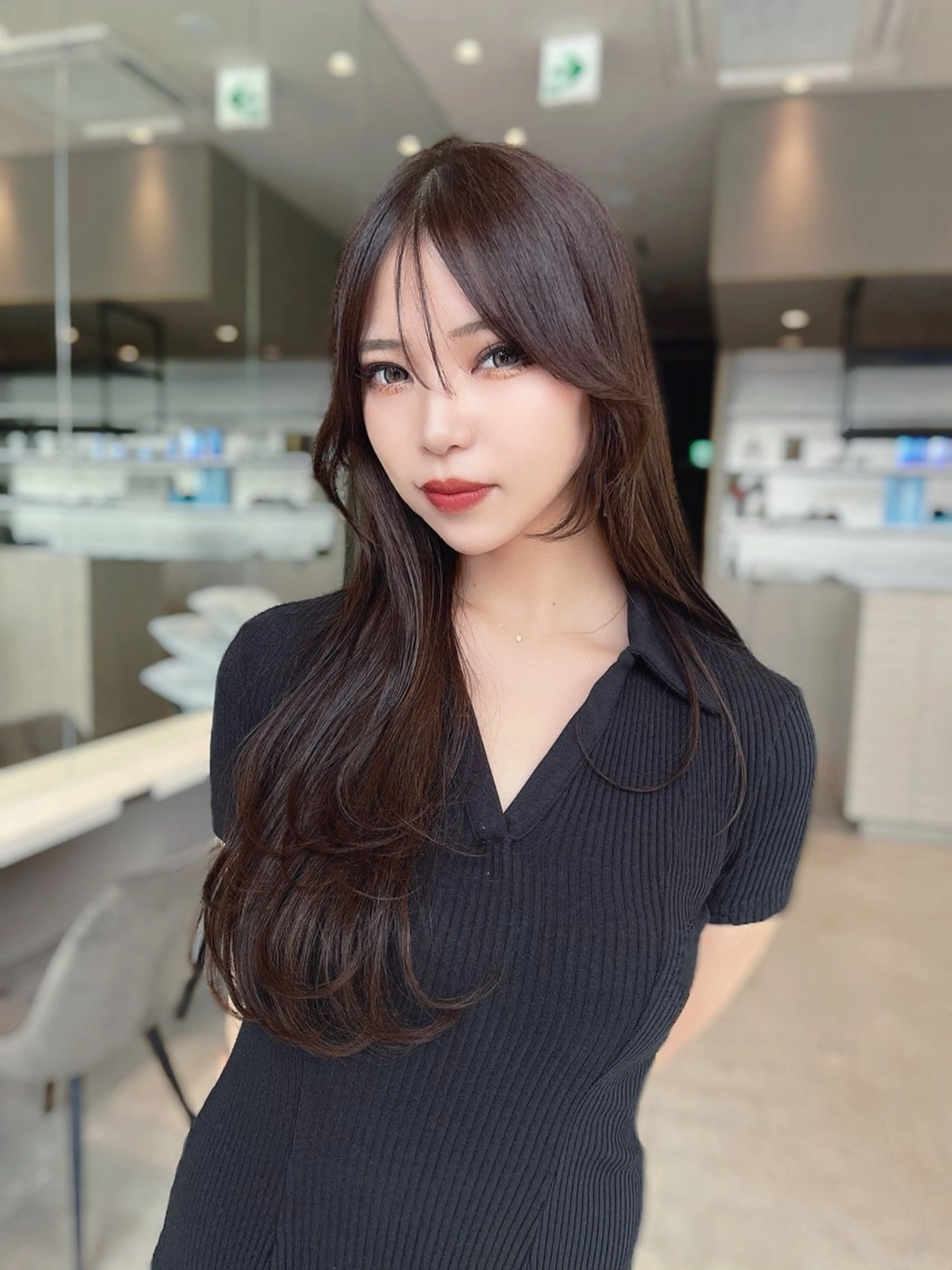 ロング レイヤー/髪質改善 /透け感カラー/艶髪のヘアスタイル