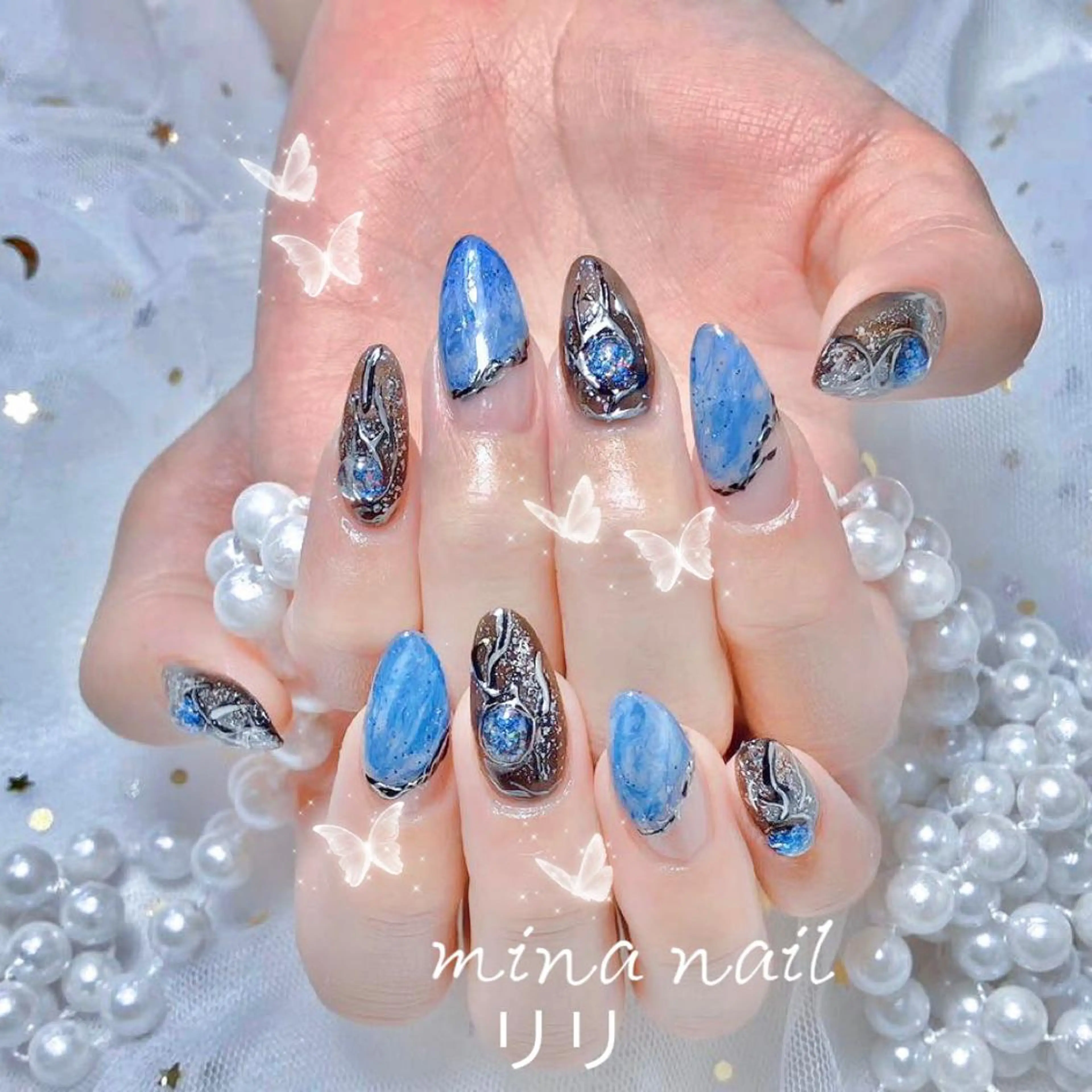 ネイル queensnail 🧸mikaのネイルデザイン