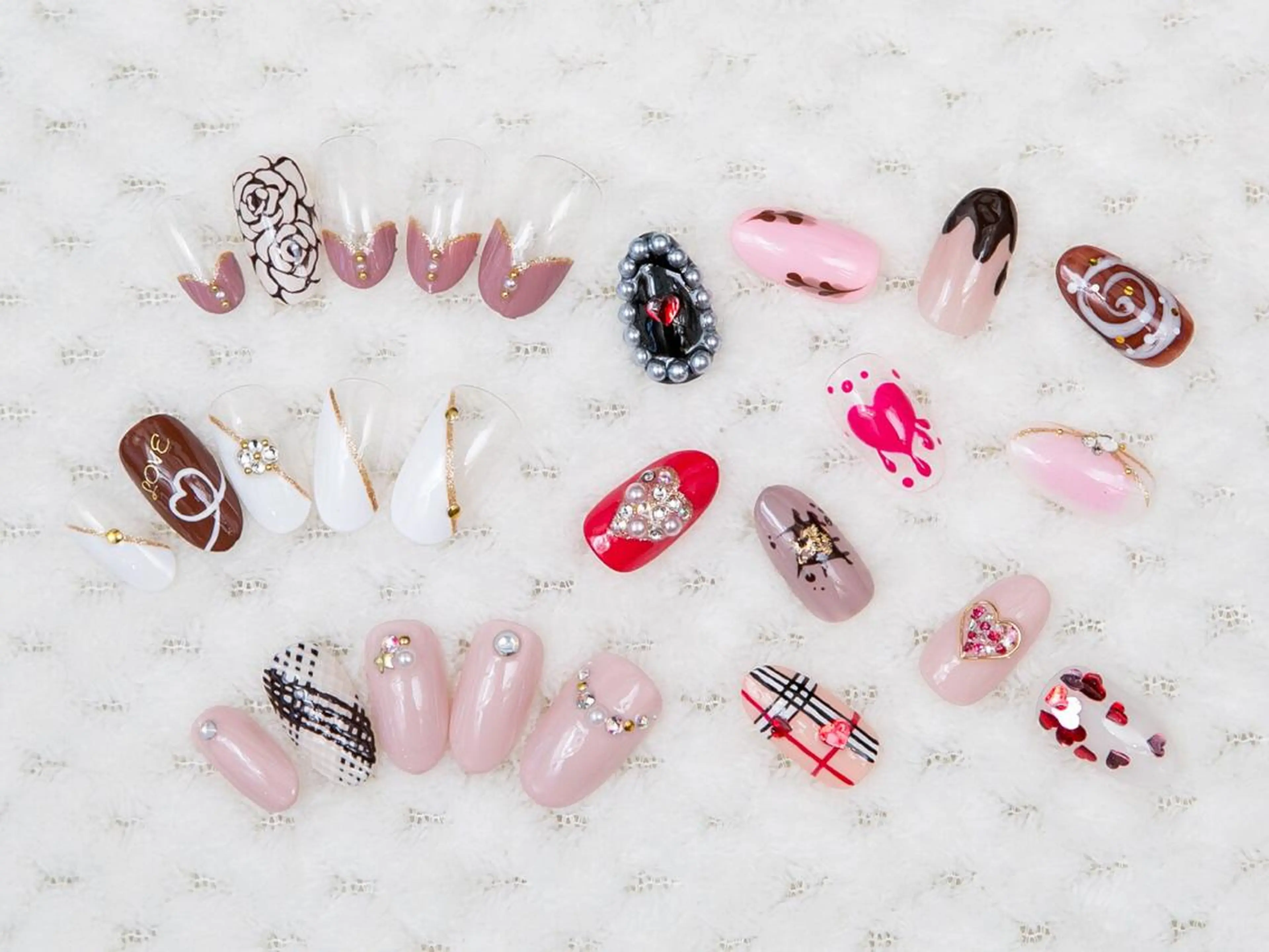 ネイル アートネイル ハート バレンタイン Soeur ネイリストのネイルデザイン