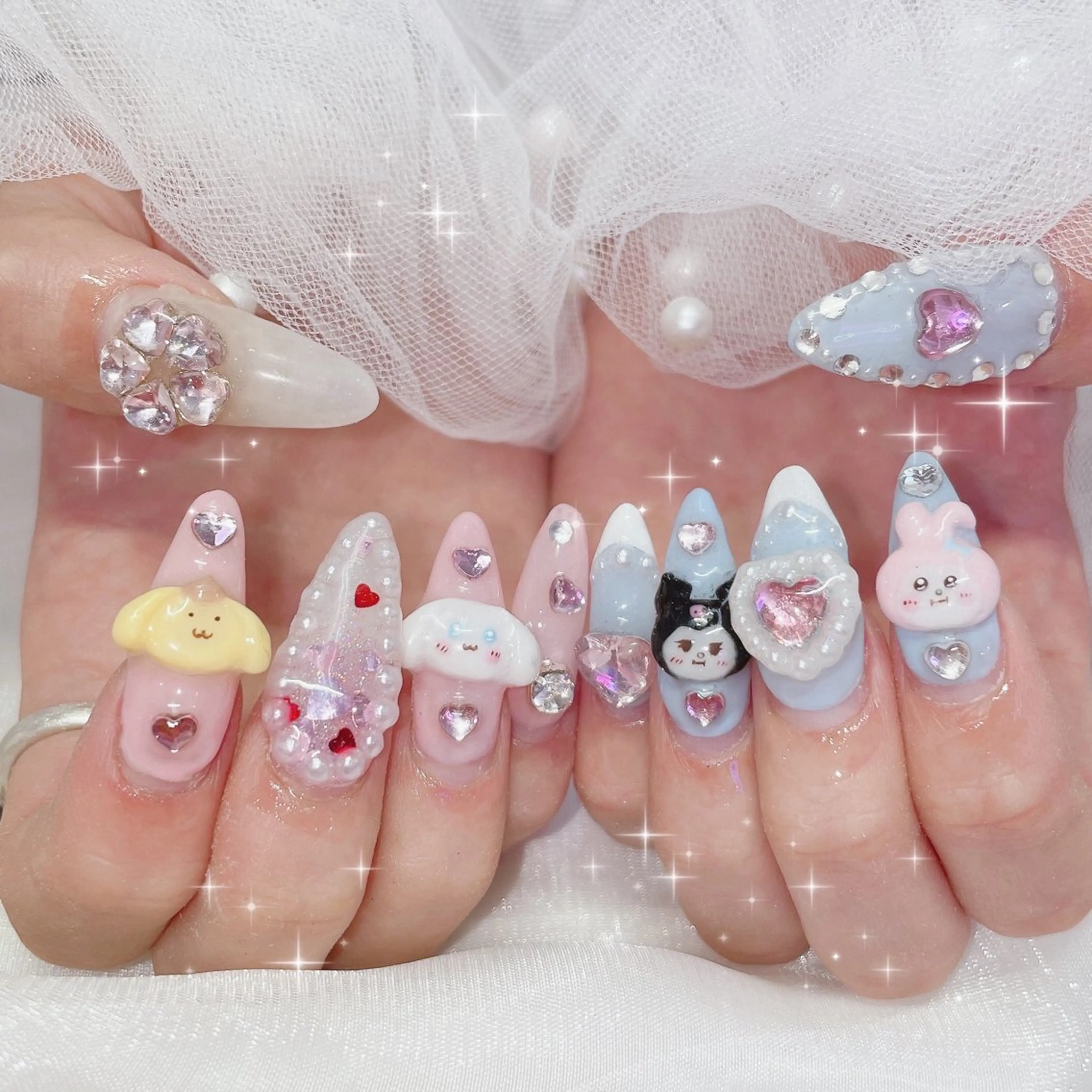 ネイル フレンチネイル ジェルネイル ガラスフレンチ ハート キラキラネイル Kanoネイル 大宮店のネイルデザイン