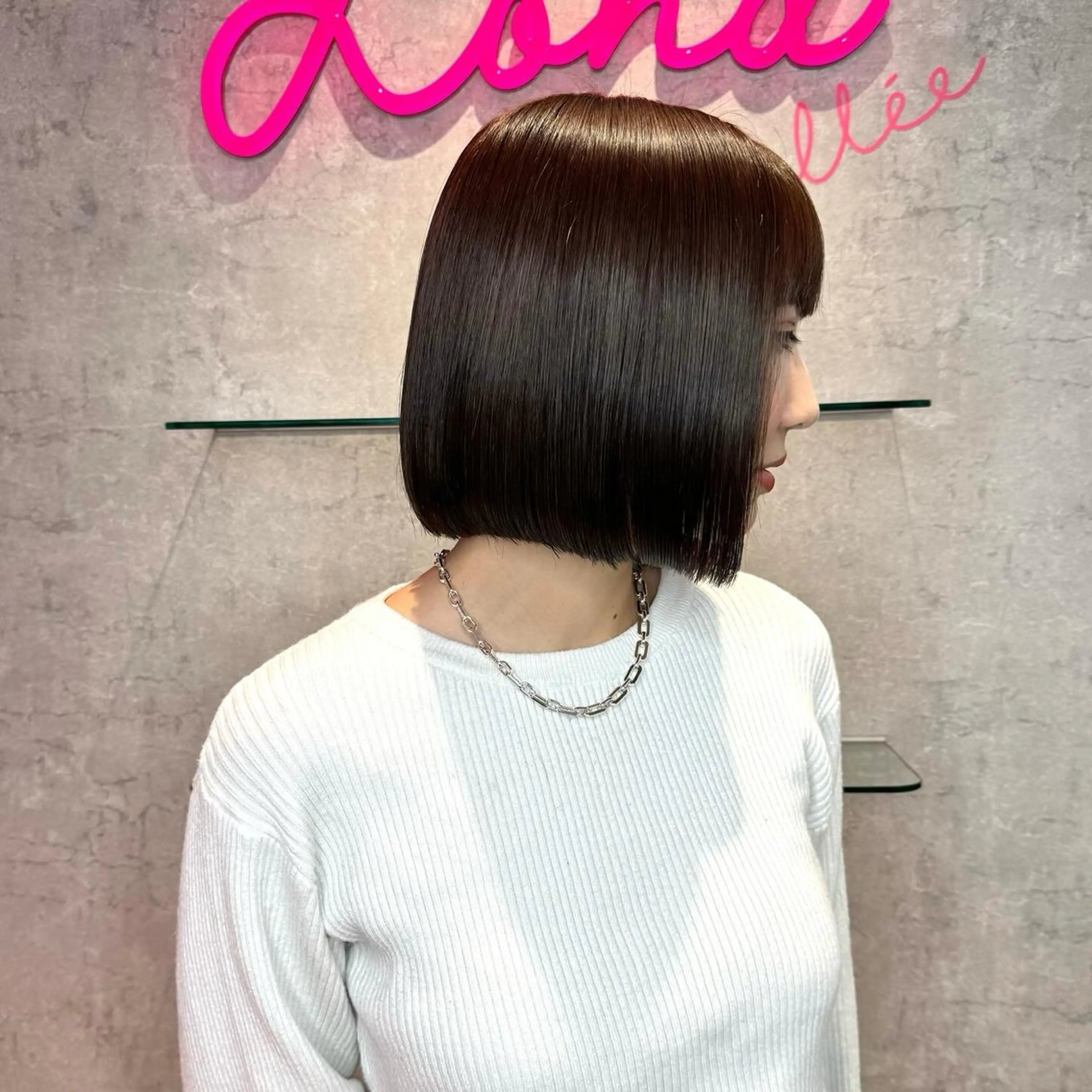 ショート カラー 切りっぱなしボブ ボブ くせ毛 髪質改善 韓国風ヘア カット 縮毛矯正 トリートメント 🌹艶ボブの達人🌹 SYOHEIのヘアスタイル