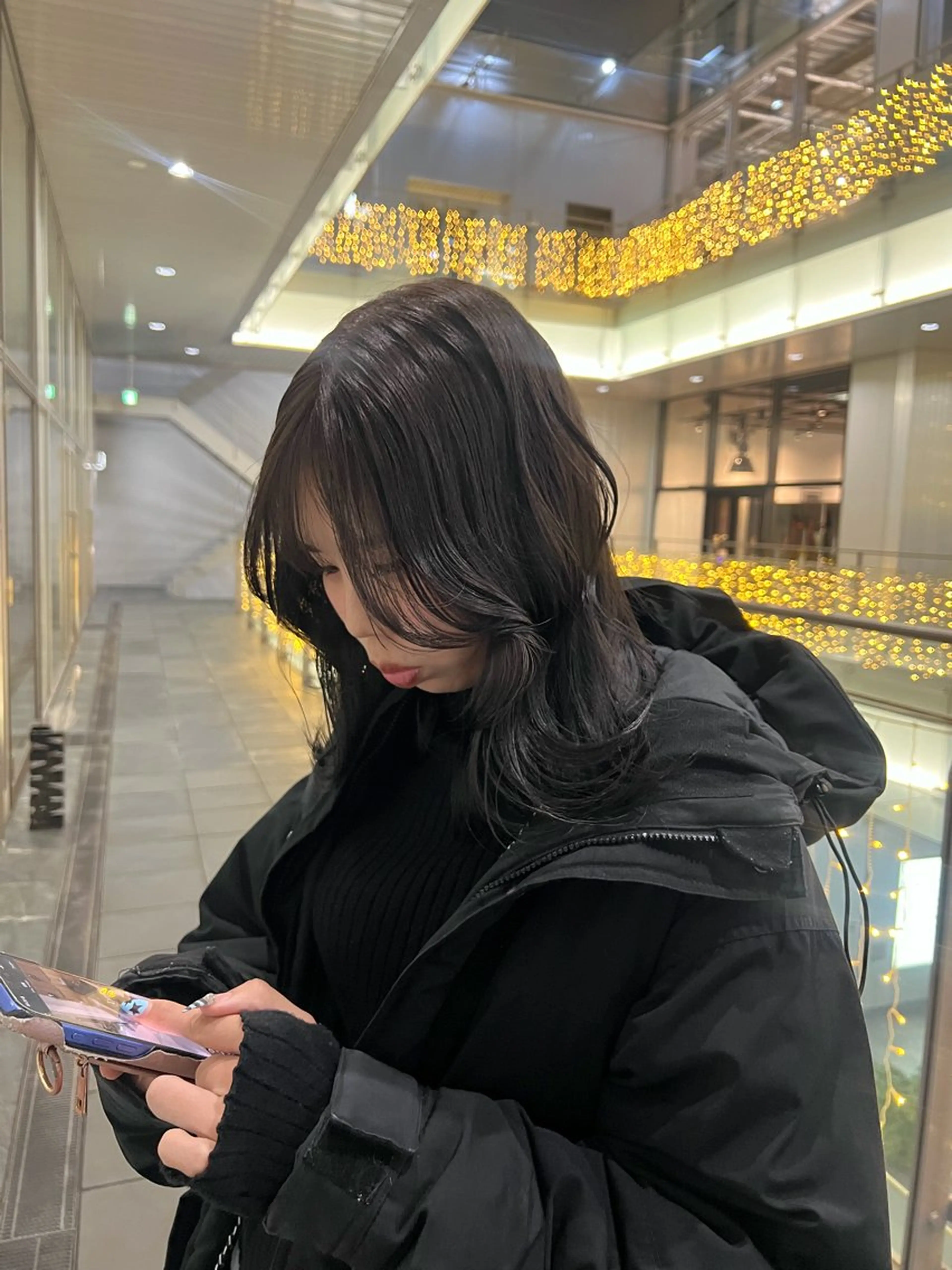 ミディアム アッシュ 田中 蘭菜のヘアスタイル