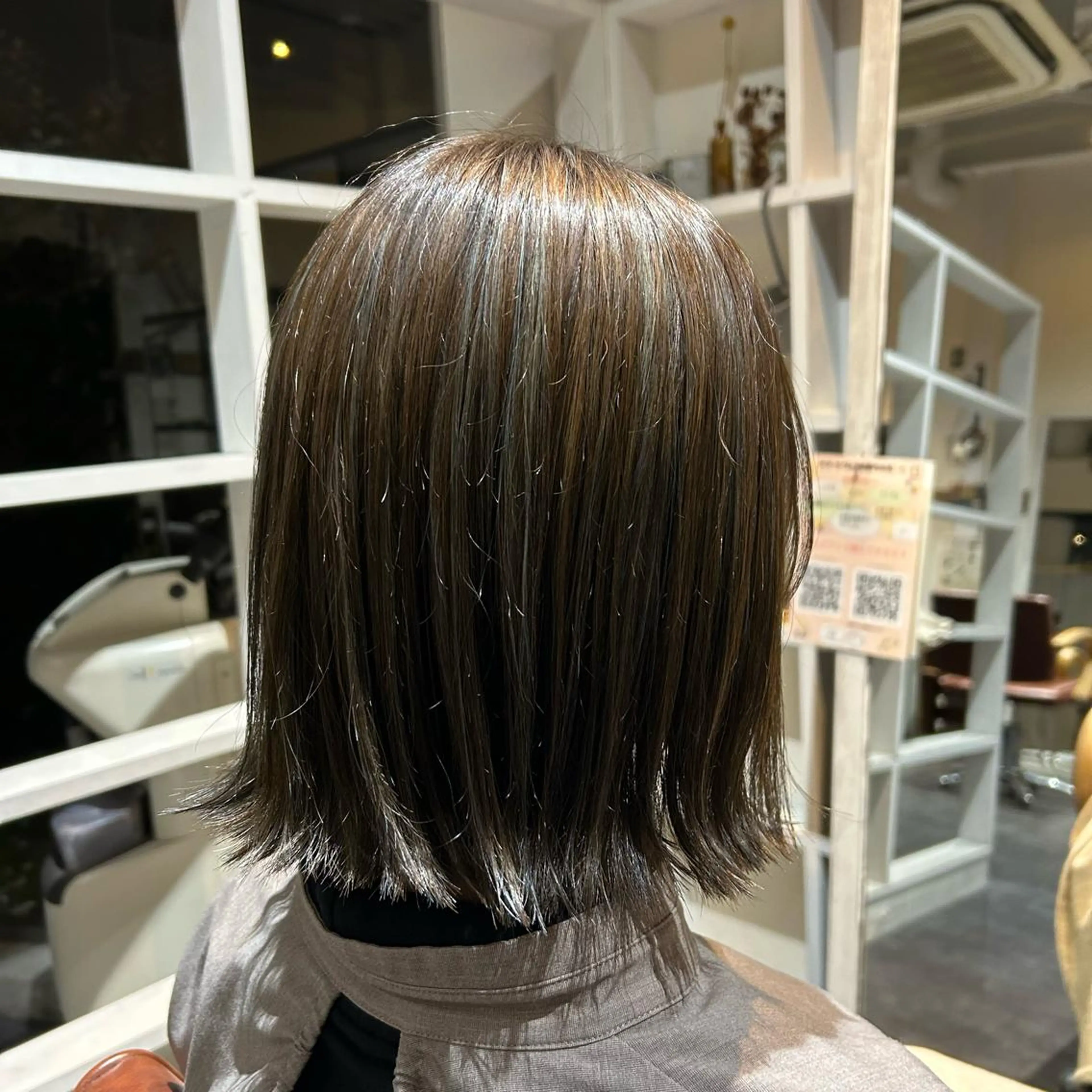 ショート ハイライト 佐伯 真奈のヘアスタイル