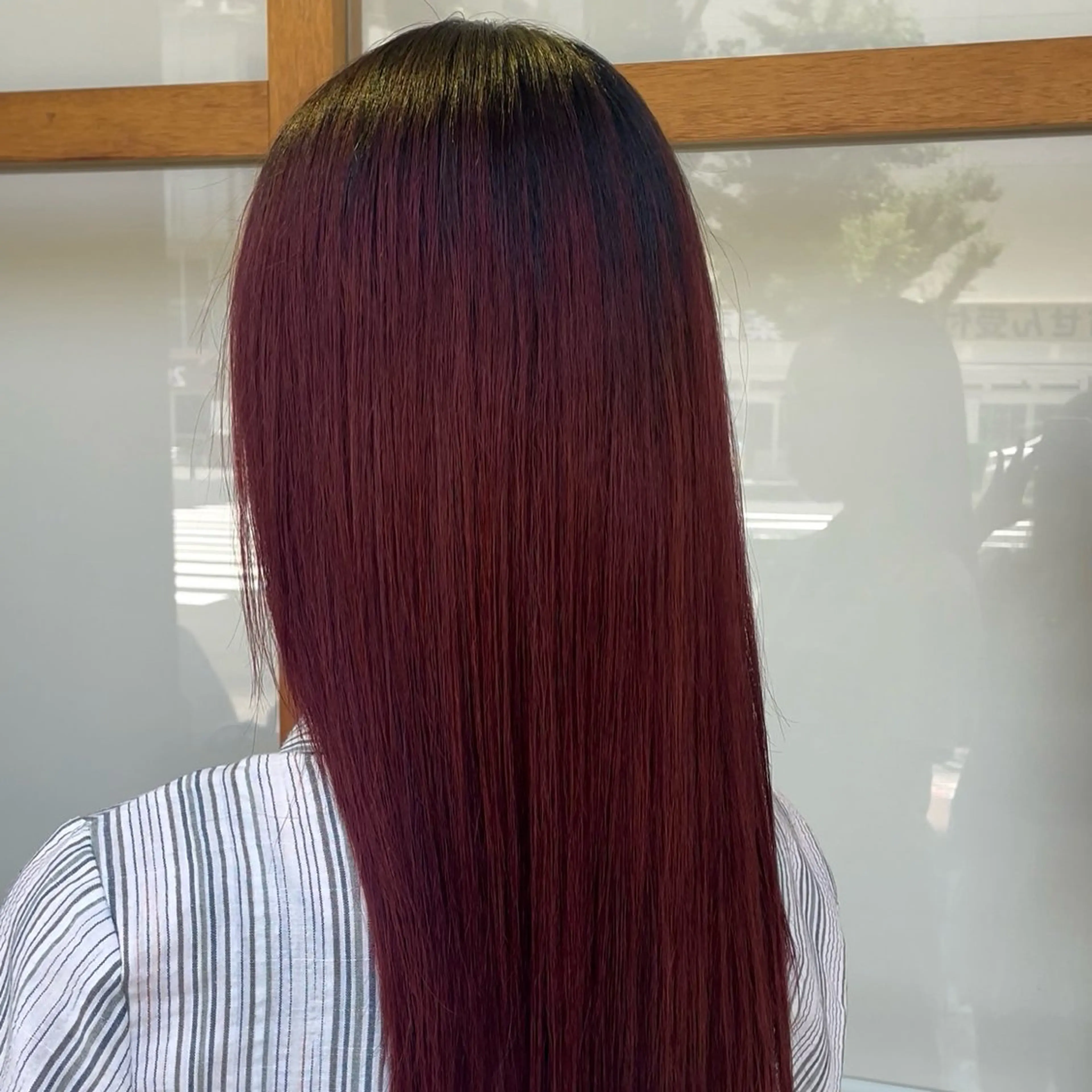 カラー レッドカラー arisa 【cheri】のヘアスタイル