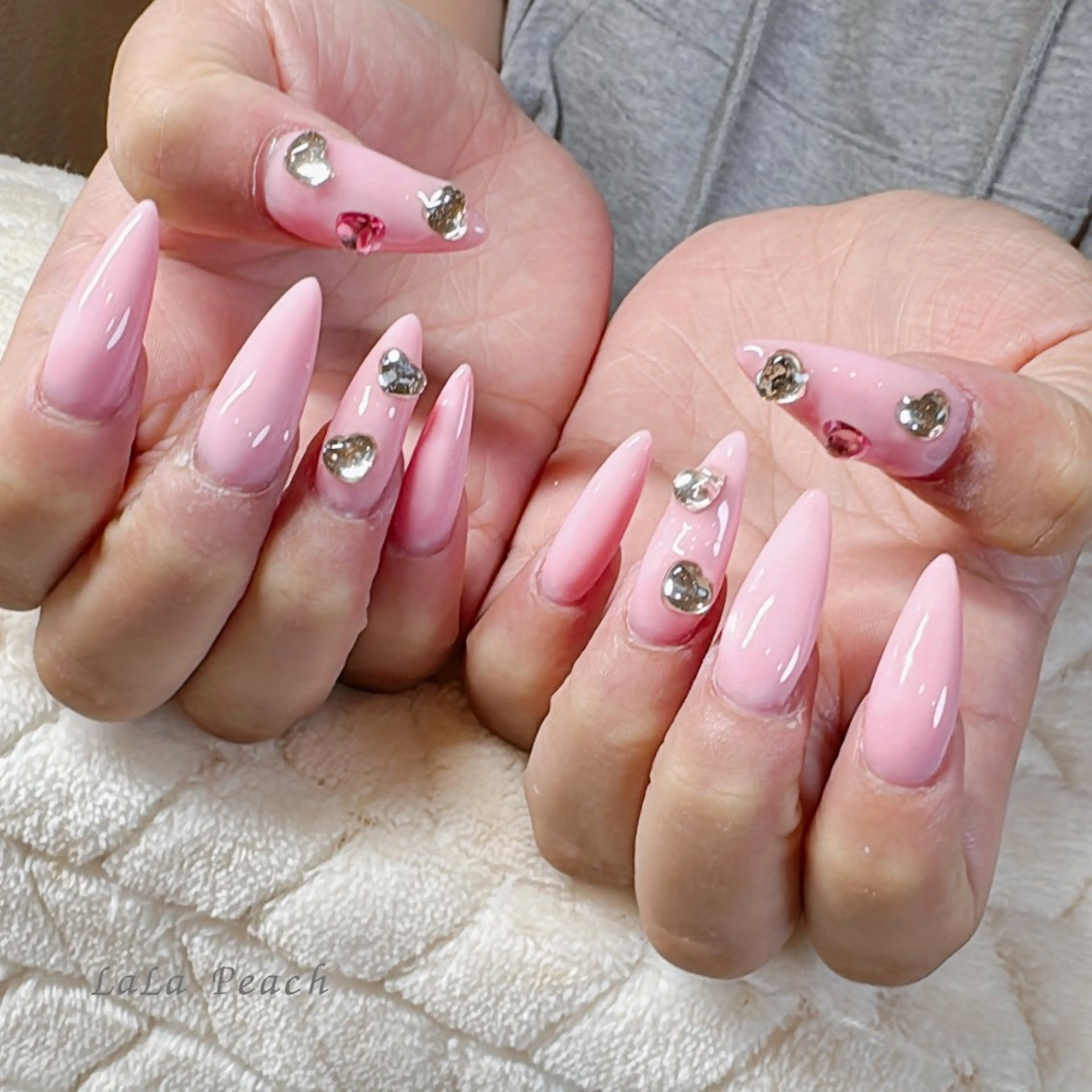 ネイル アートネイル ハート ワンカラーネイル スカルプネイル ハンドネイル LaLa Peach 福岡のマツエク・マツパデザイン