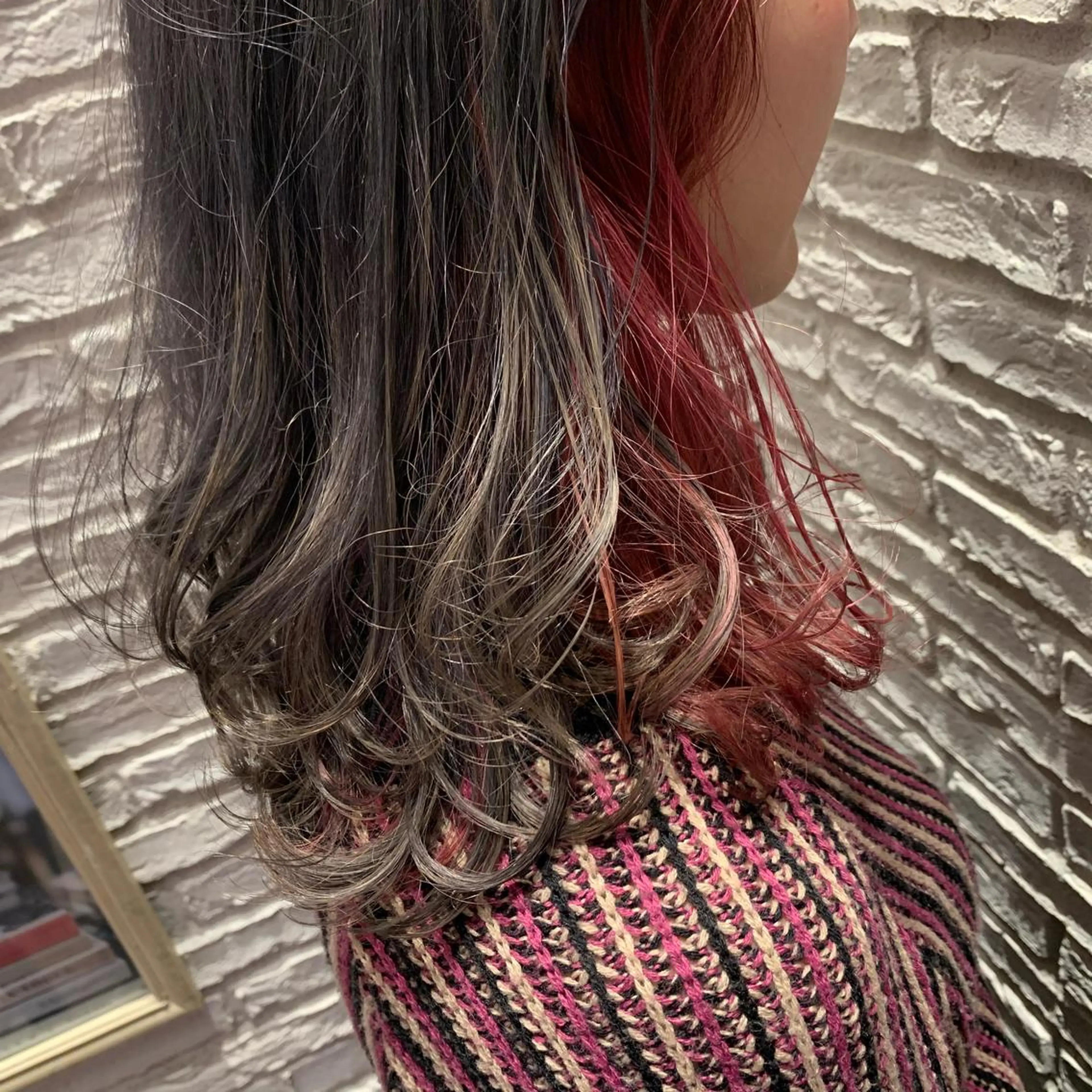 セミロング 鈴木 麻希のヘアスタイル