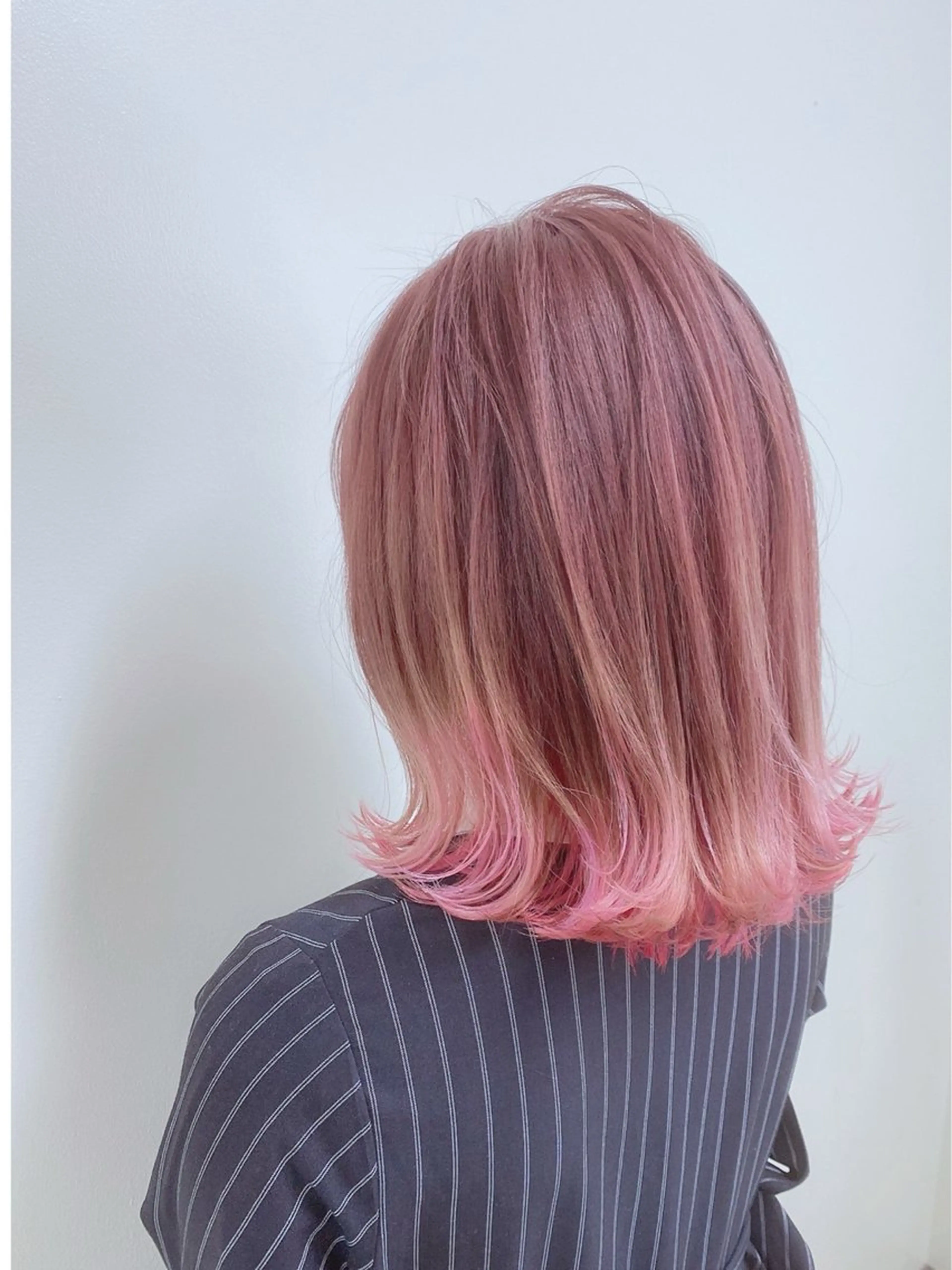 カラー ホワイトベージュ︎︎ seikaのヘアスタイル