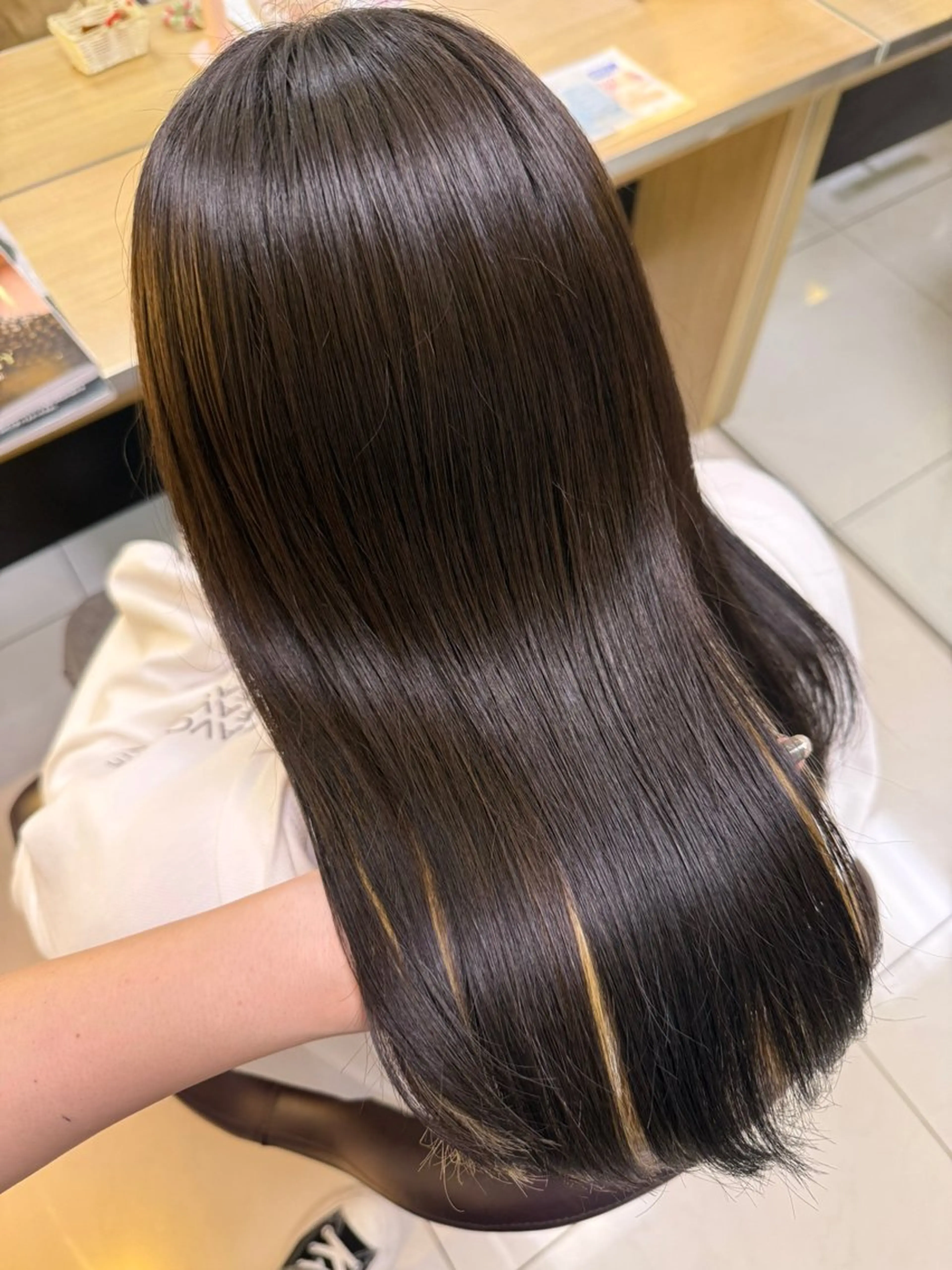 ミディアム カラー ヘアカラー トリートメント SANA/ツヤカラー /カット大船のヘアスタイル