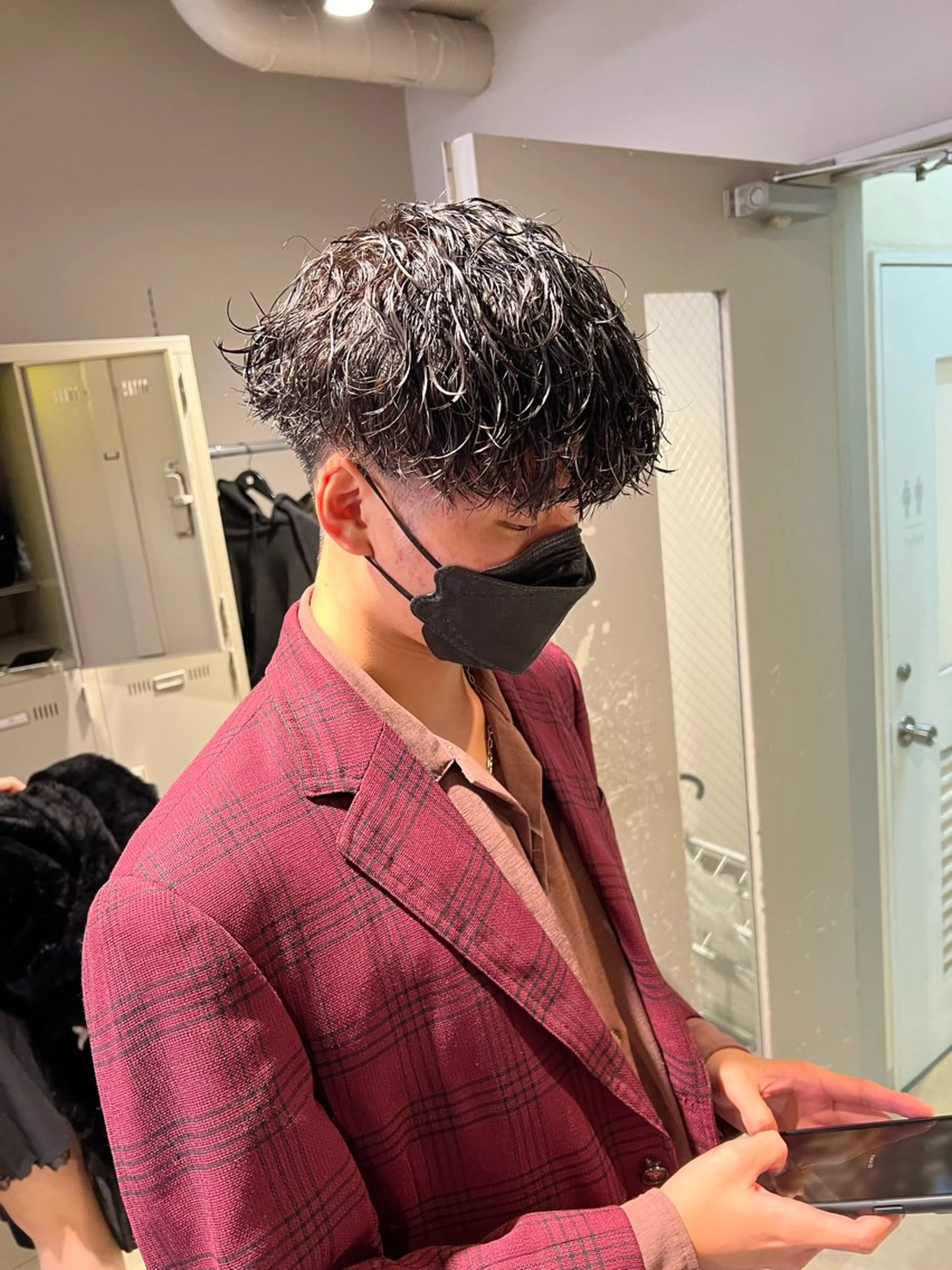 ショート カラー パーマ メンズ メンズパーマ特化 TAIGAのヘアスタイル