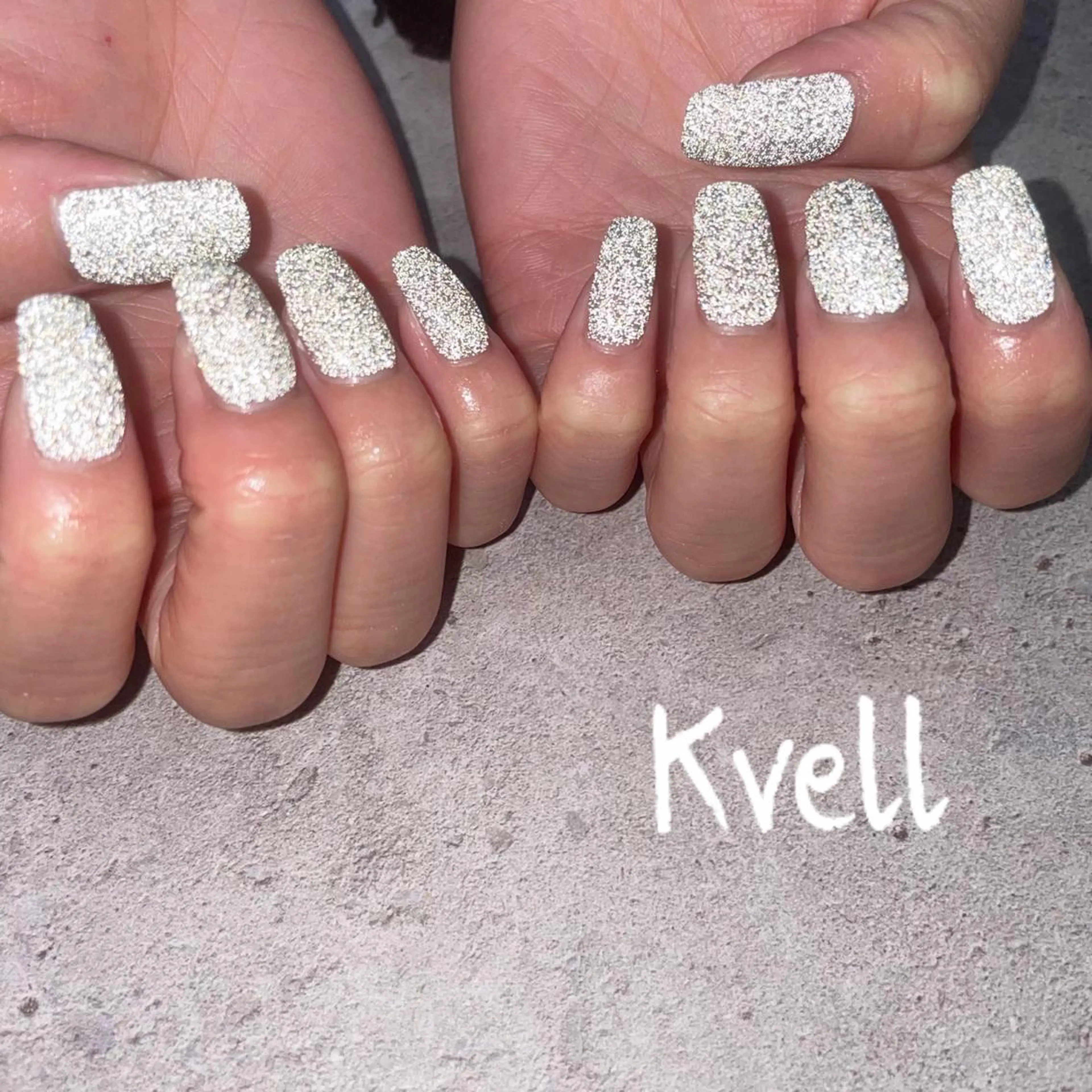 ネイル フラッシュネイル キラキラネイル ハンドネイル nailsalon Kvellのネイルデザイン