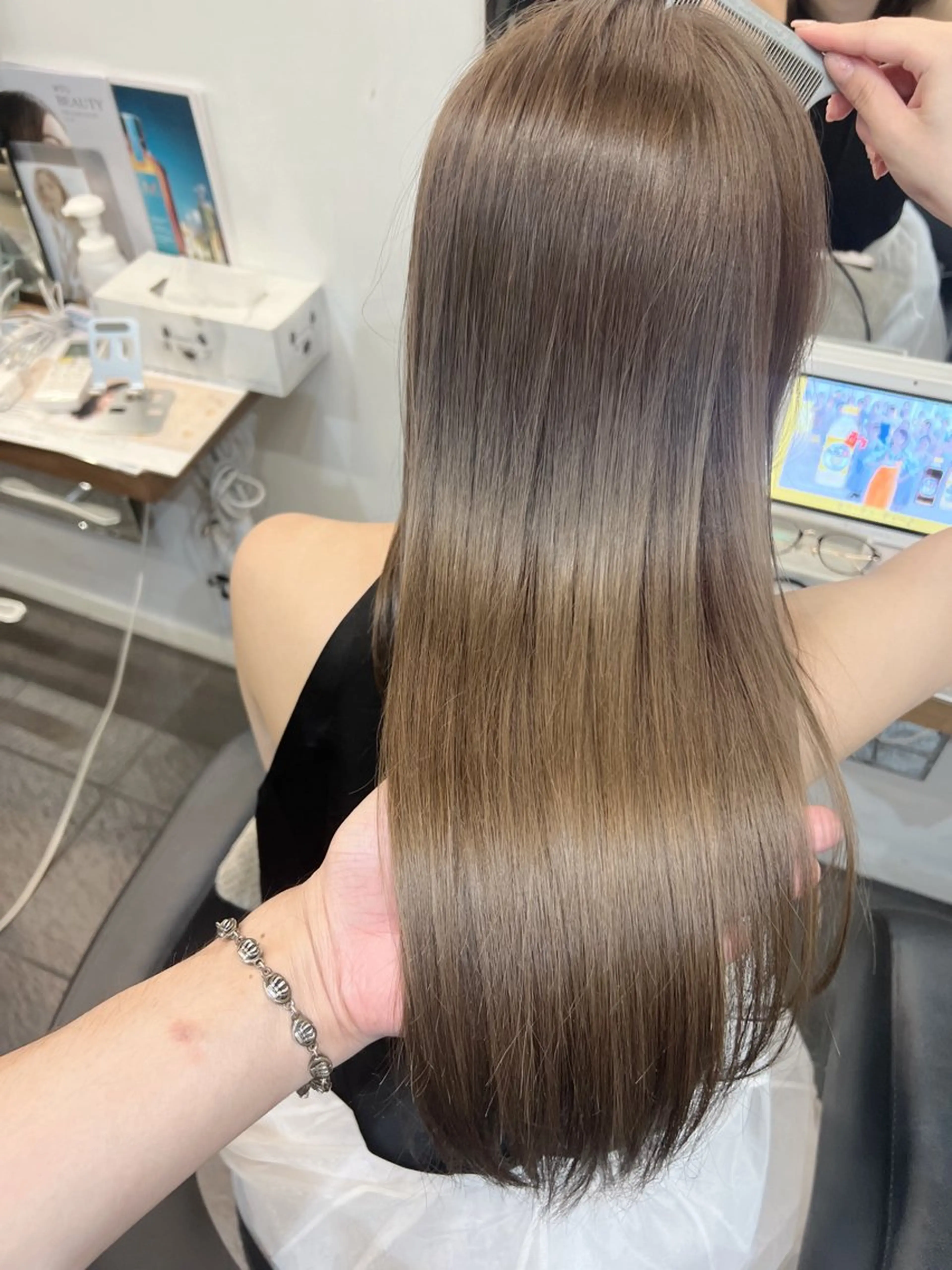 カラー ベージュカラー 透明感カラー ヘアカラー トリートメント ヘッドスパ グレージュ/髪質改善 Yamato.hのヘアスタイル