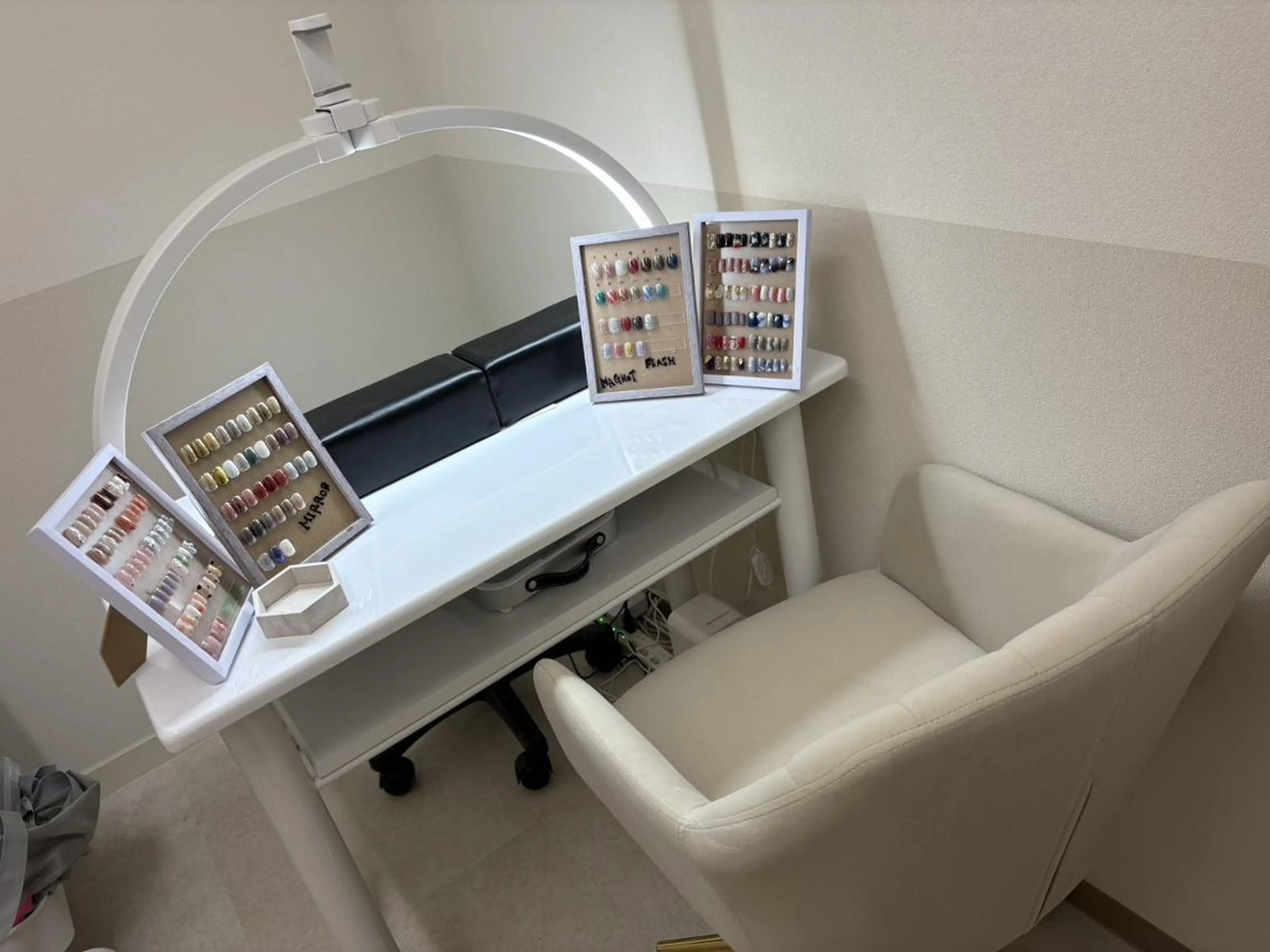 ネイル Mai :矢場町 ニュアンス🌿アートのネイルデザイン