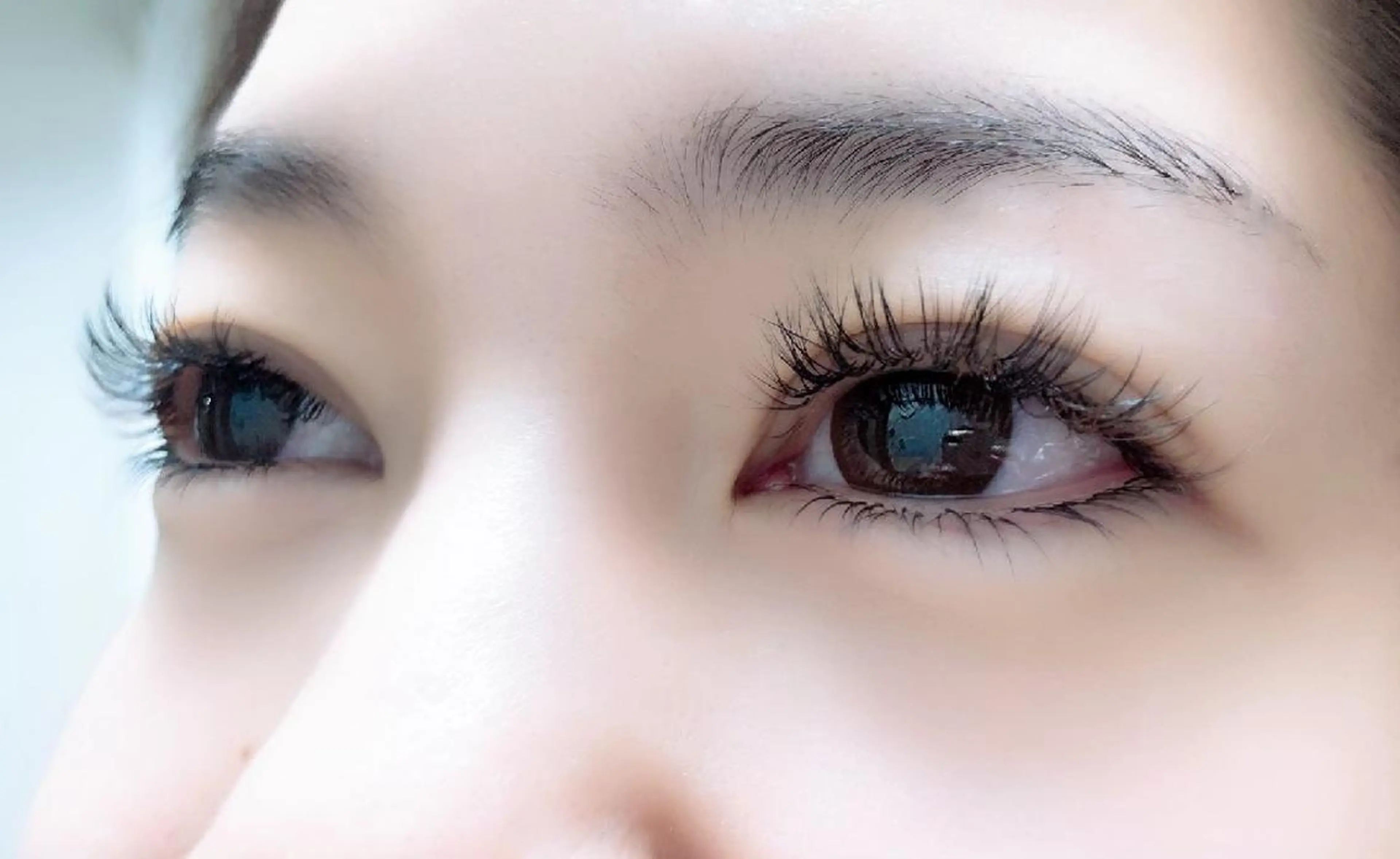 マツエク・マツパ 付け放題 カラーマツエク キュート フラットラッシュ ナチュラル マツエク 吉岡 ゆうなのマツエク・マツパデザイン