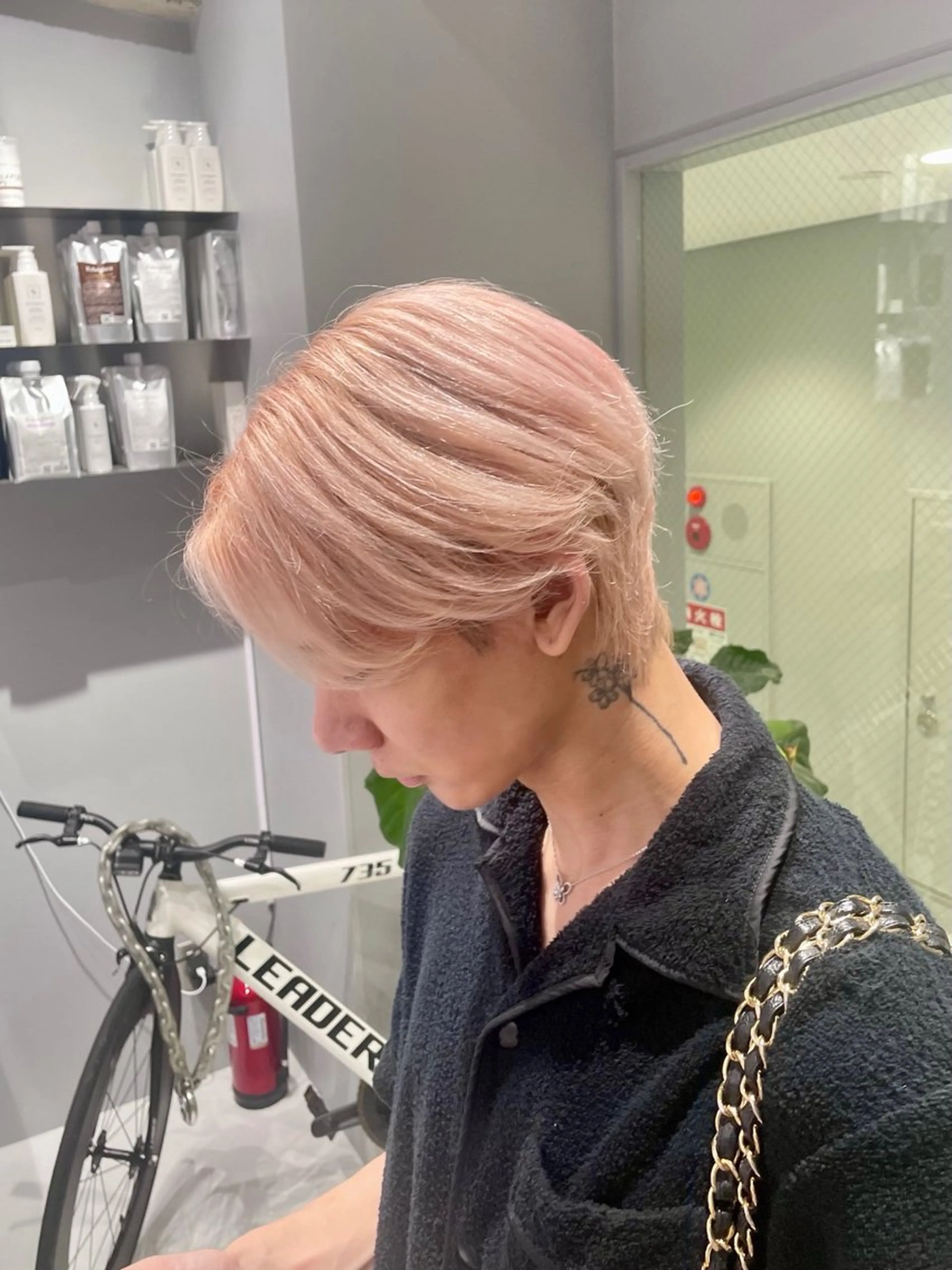 ショート メンズ カット ヘッドスパ 菜々🫧新宿 透明感ケアブリーチのヘアスタイル