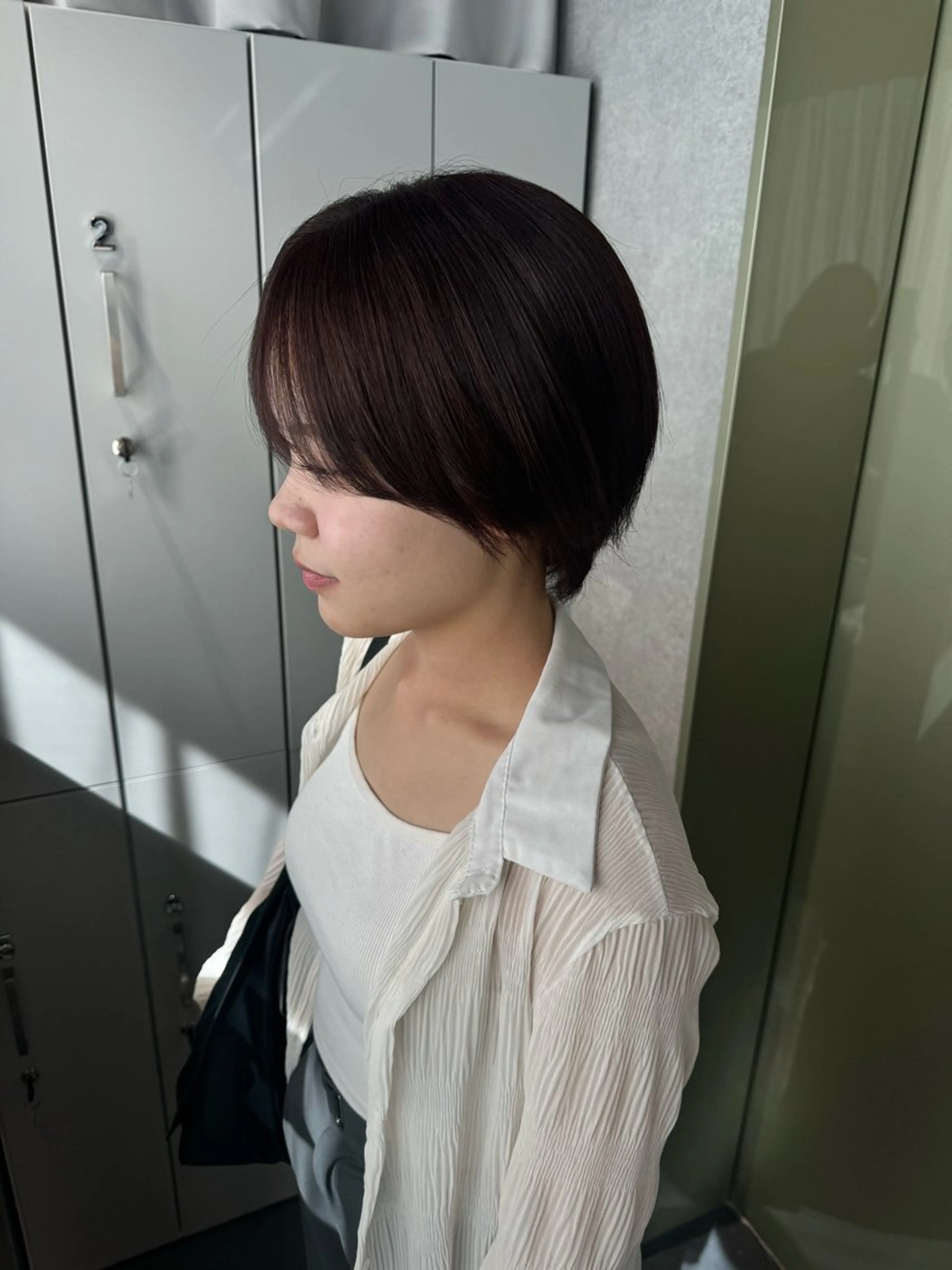 カラー Ami/艶カラー/ レイヤー/ハイトーンのヘアスタイル