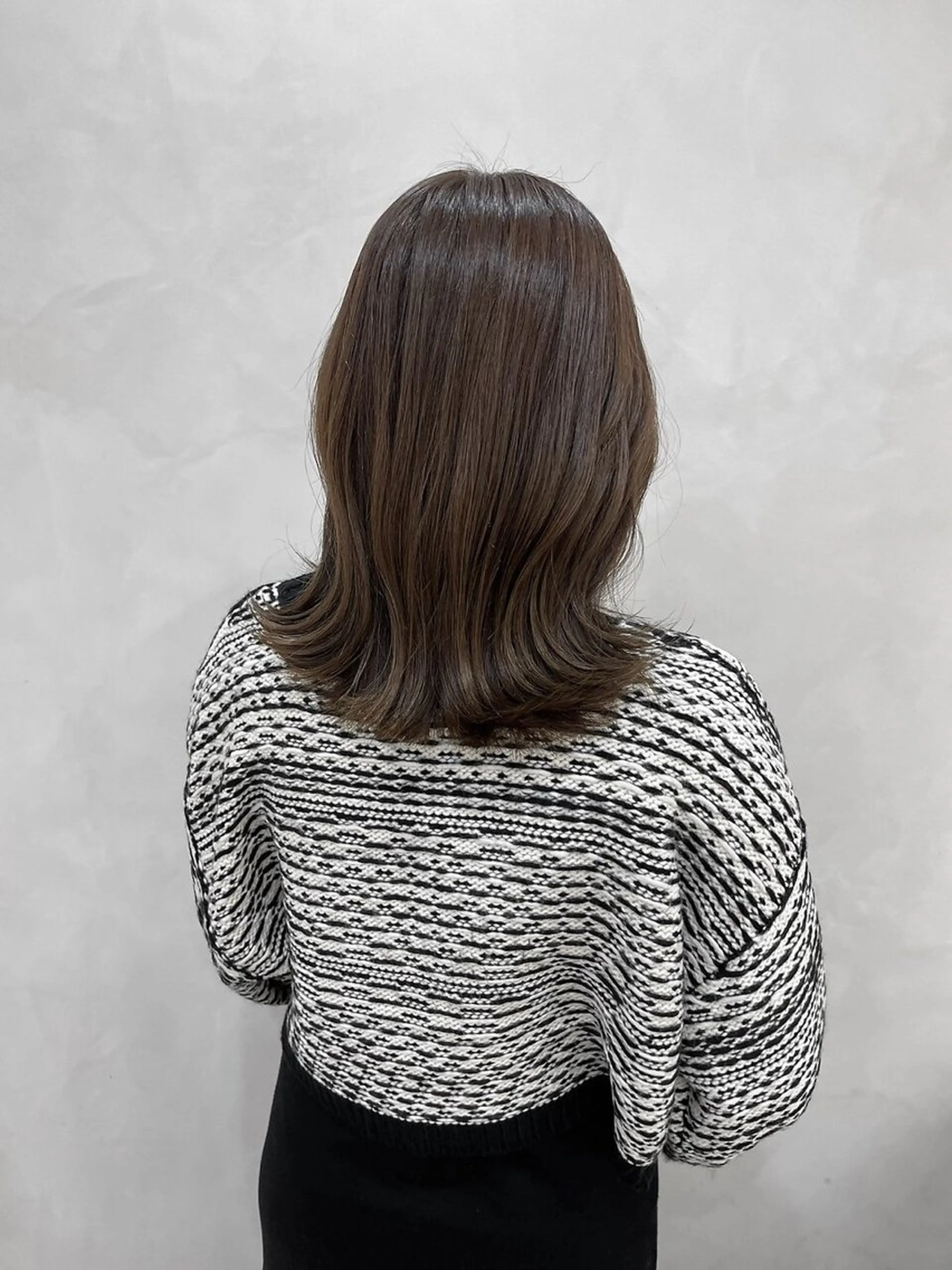 ミディアム rino/カット/ ミディアム／名古屋のヘアスタイル