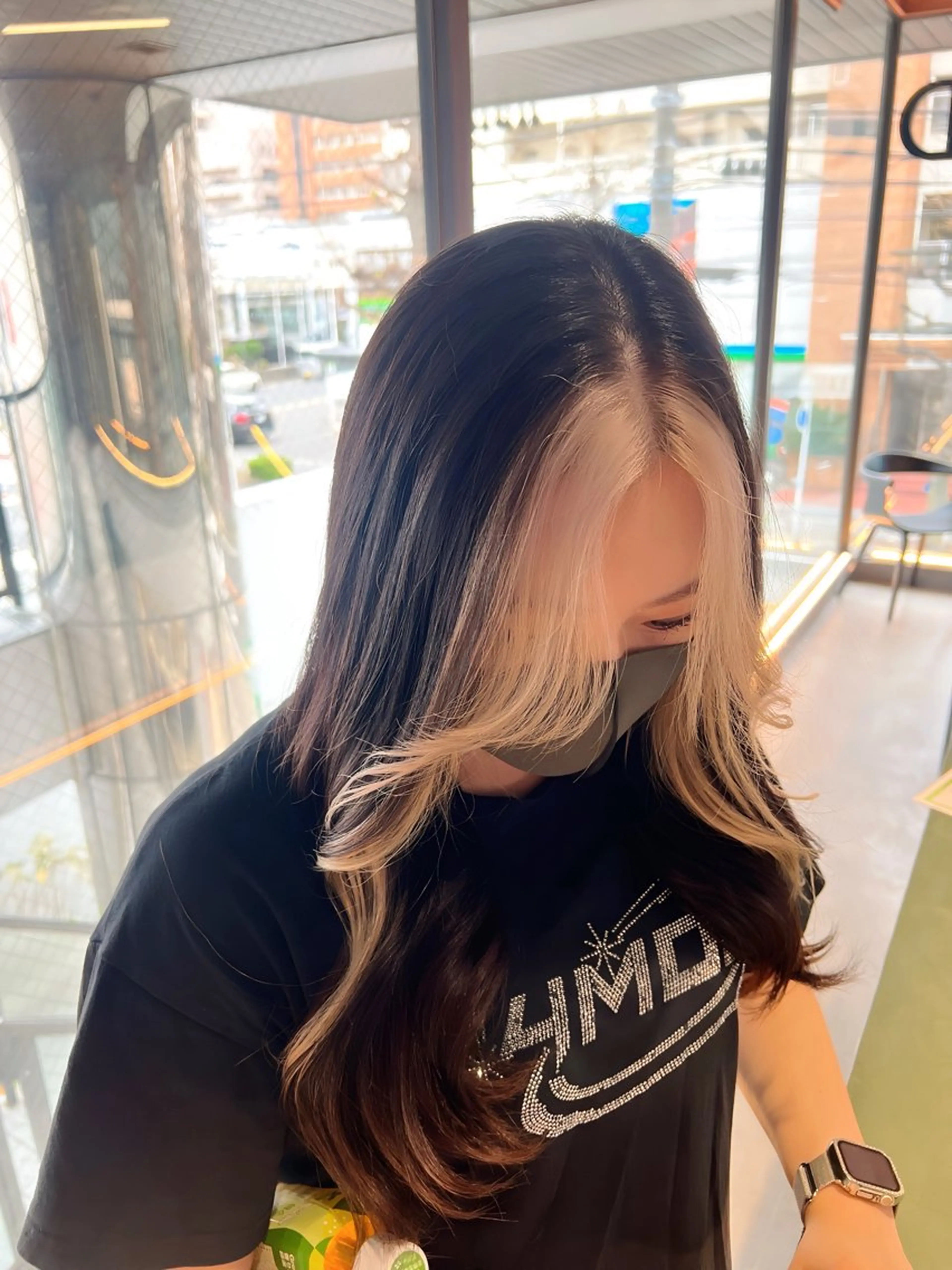 ミディアム 今が1番似合う自分に /志音のヘアスタイル