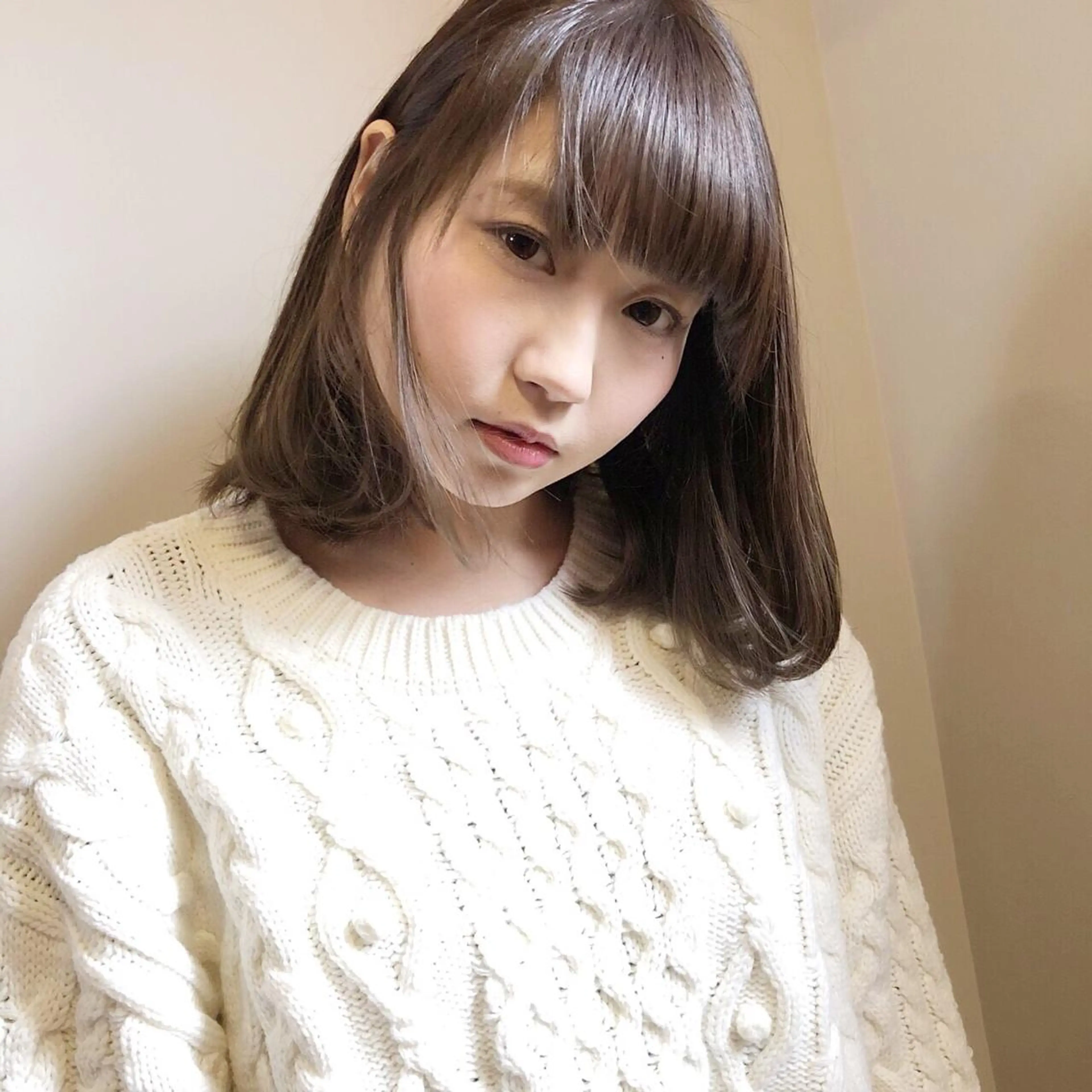 ミディアム カラー ブリーチ ダブルカラー トリートメント 薬院:今泉/上川美幸 小顔ボブ/暗髪カラーのヘアスタイル