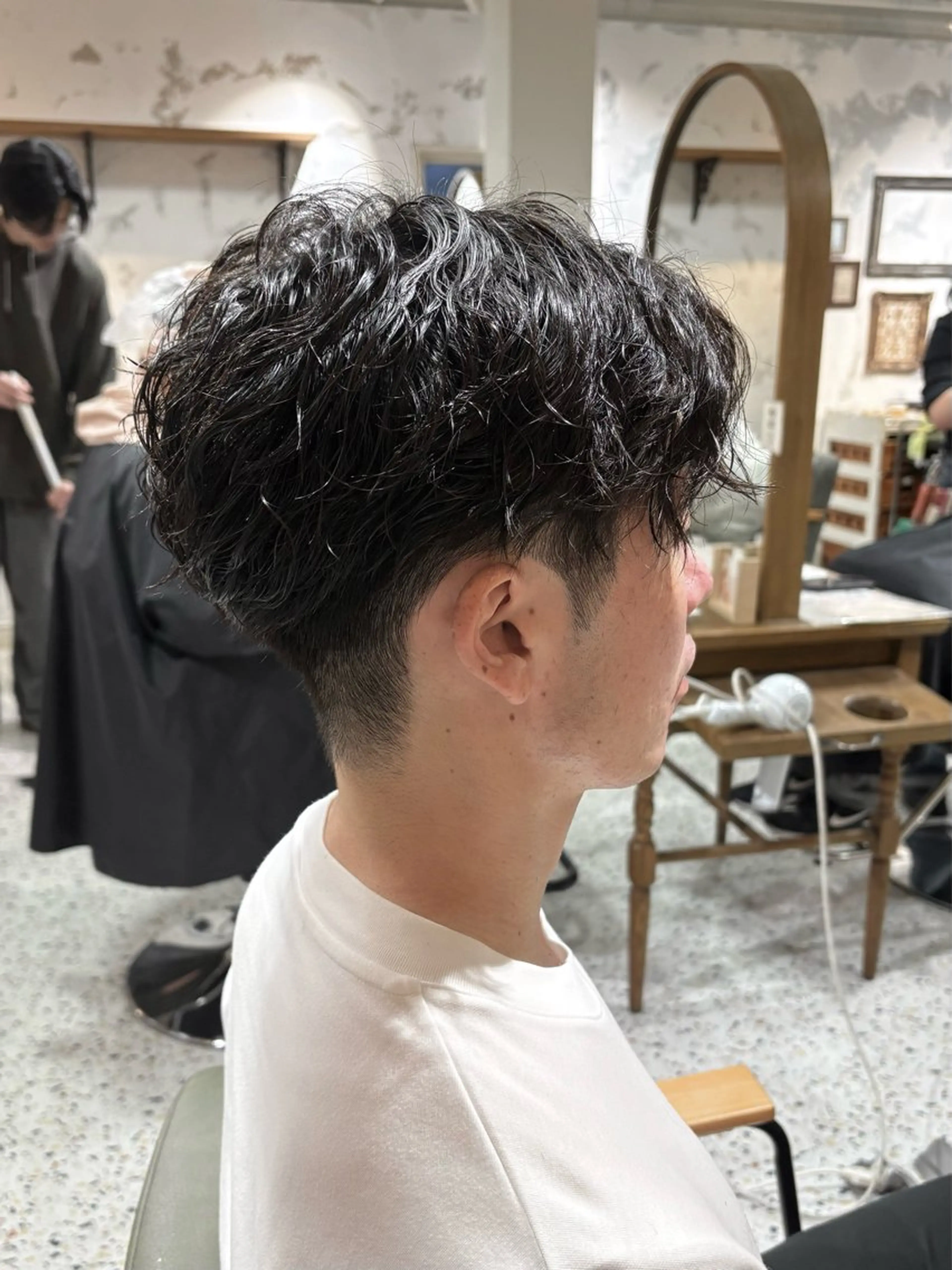 ショート パーマ メンズ メンズパーマ ツイストスパイラルパーマ スパイラルパーマ カット パーマ いちか🤍 COQU千葉のヘアスタイル