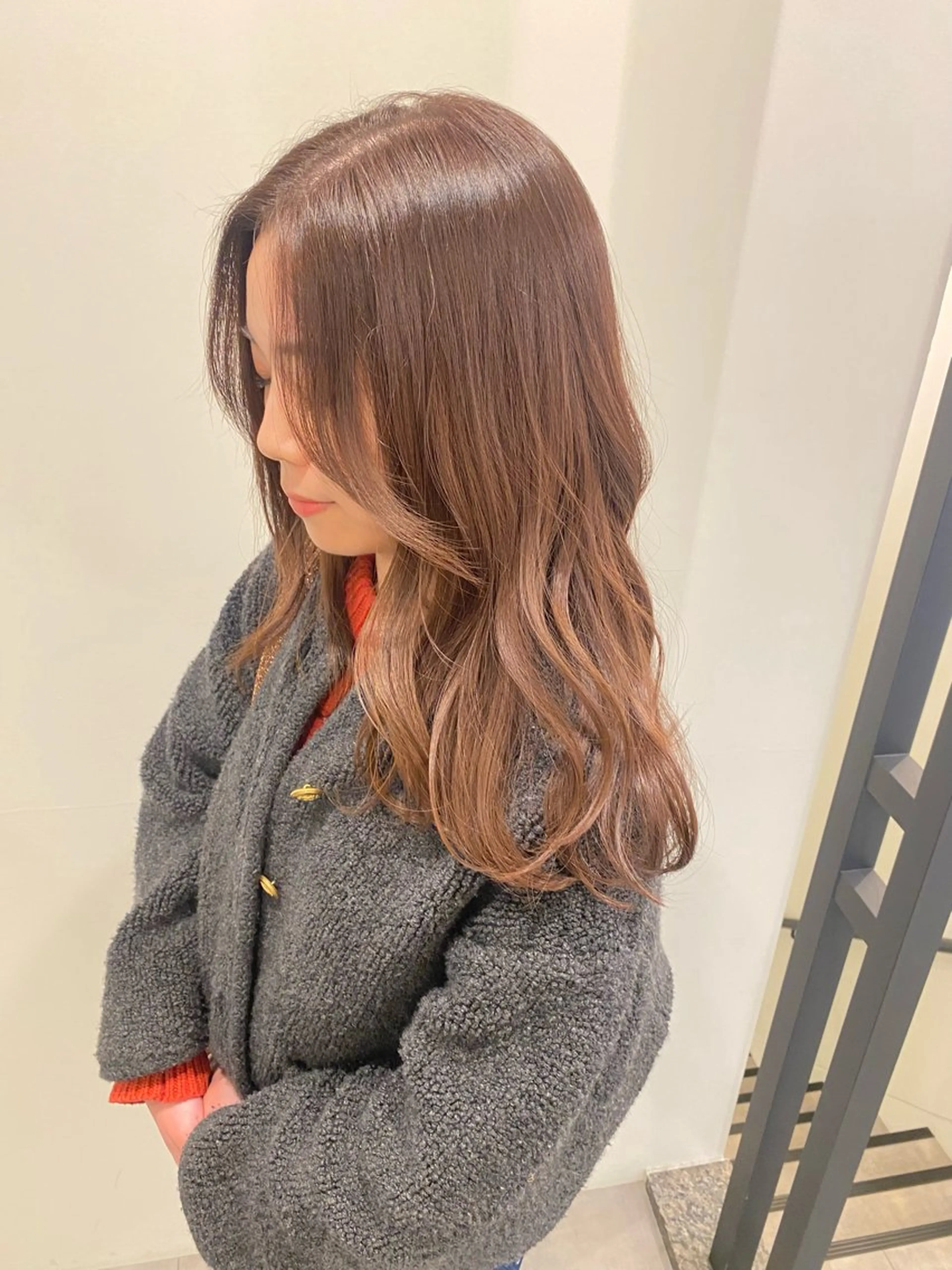 ミディアム カラー カット ヘアカラー トリートメント 🍑 モモカ🍑のヘアスタイル