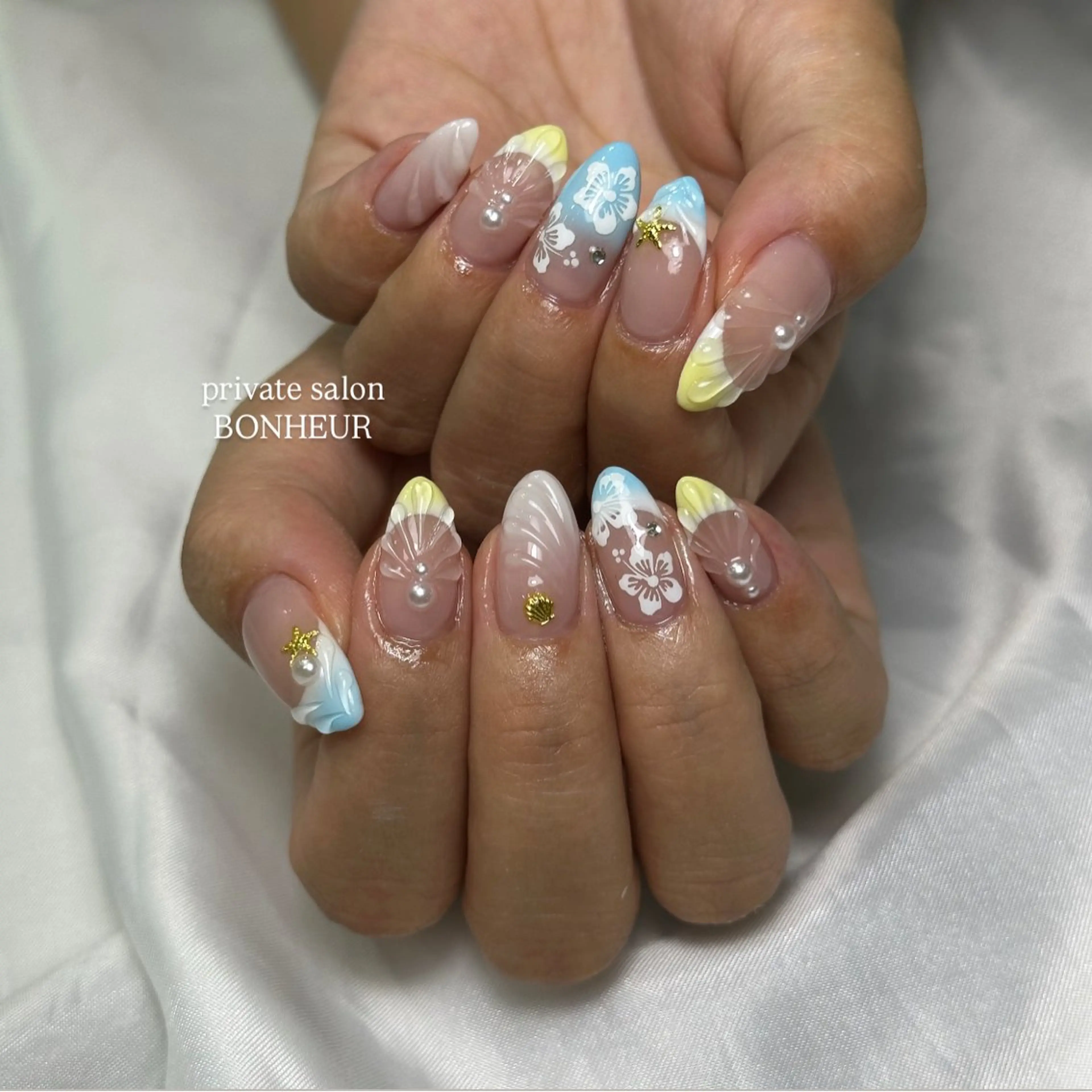 ネイル ハンドネイル BONHEUR Annaのネイルデザイン