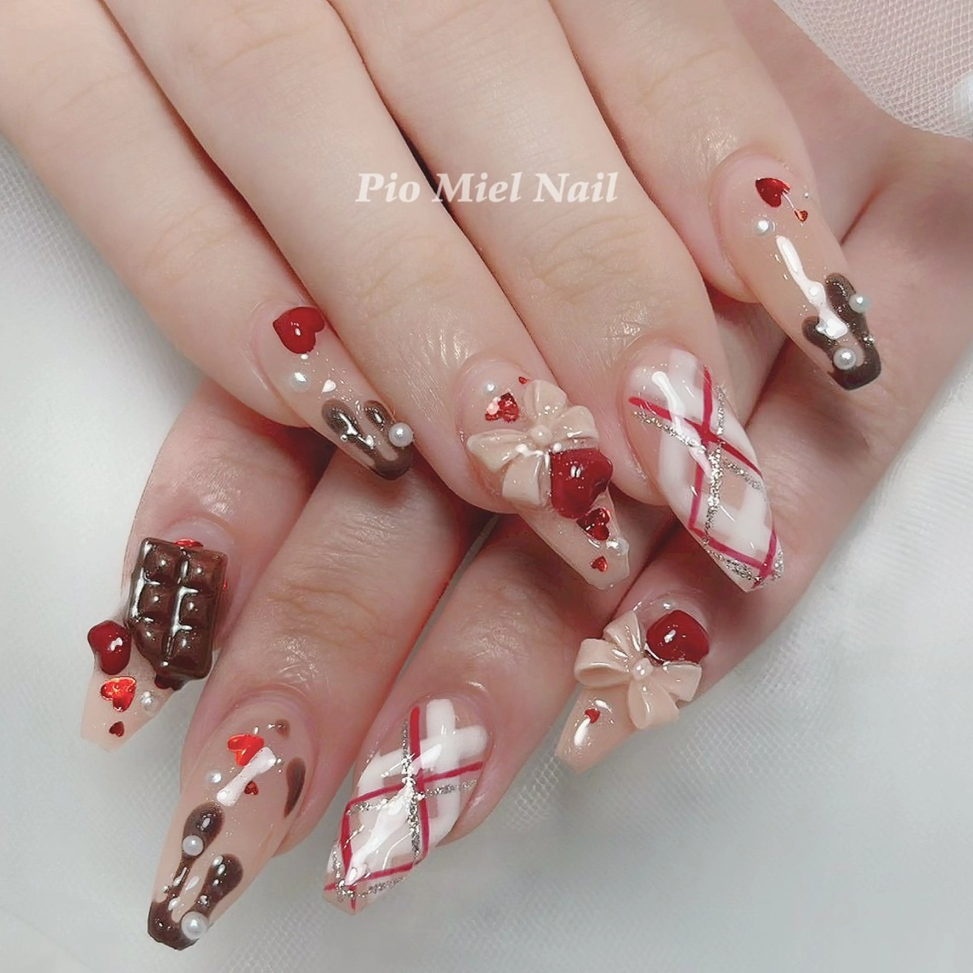 ネイル 韓国ネイル マグネットネイル ニュアンスネイル シンプルネイル ツイードネイル Pio Mielのネイルデザイン