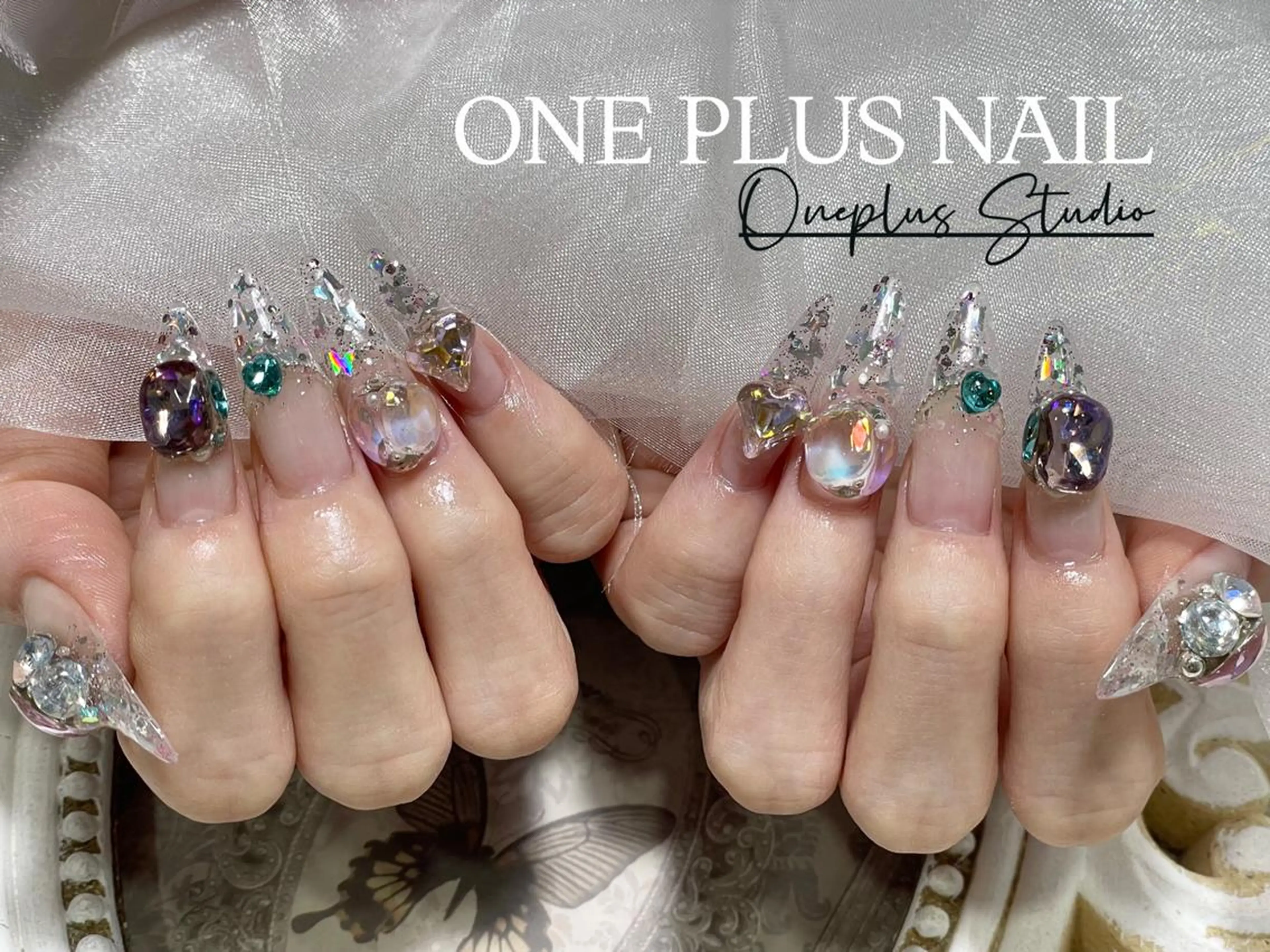 ネイル アートネイル オーロラネイル ガーリー キラキラネイル 韓国ネイル haruka 🧸のネイルデザイン