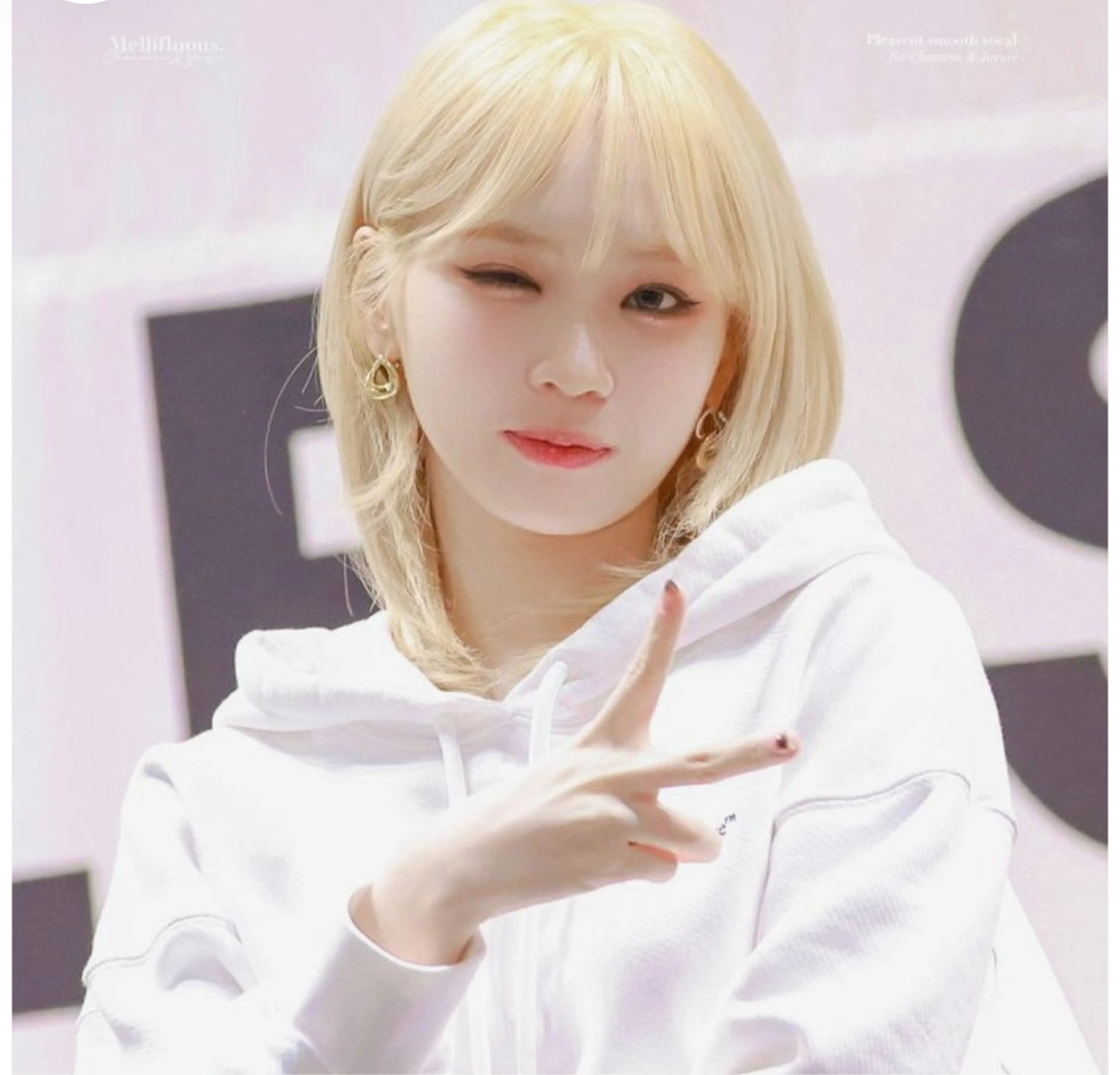 ミディアム カラー ブリーチ/ハイトーン /レイヤーのヘアスタイル