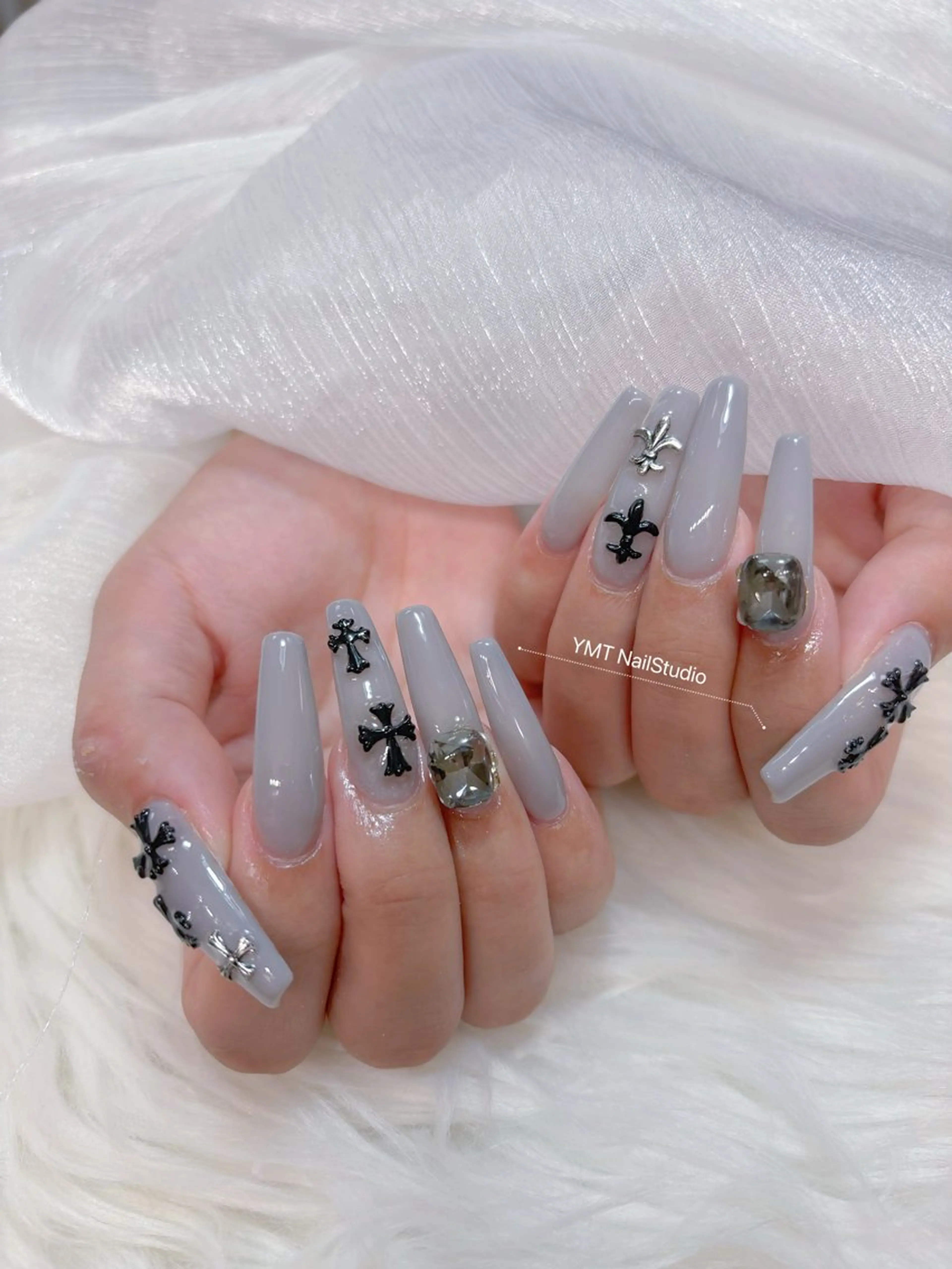 ネイル ハンドネイル YMT． NailStudioのネイルデザイン