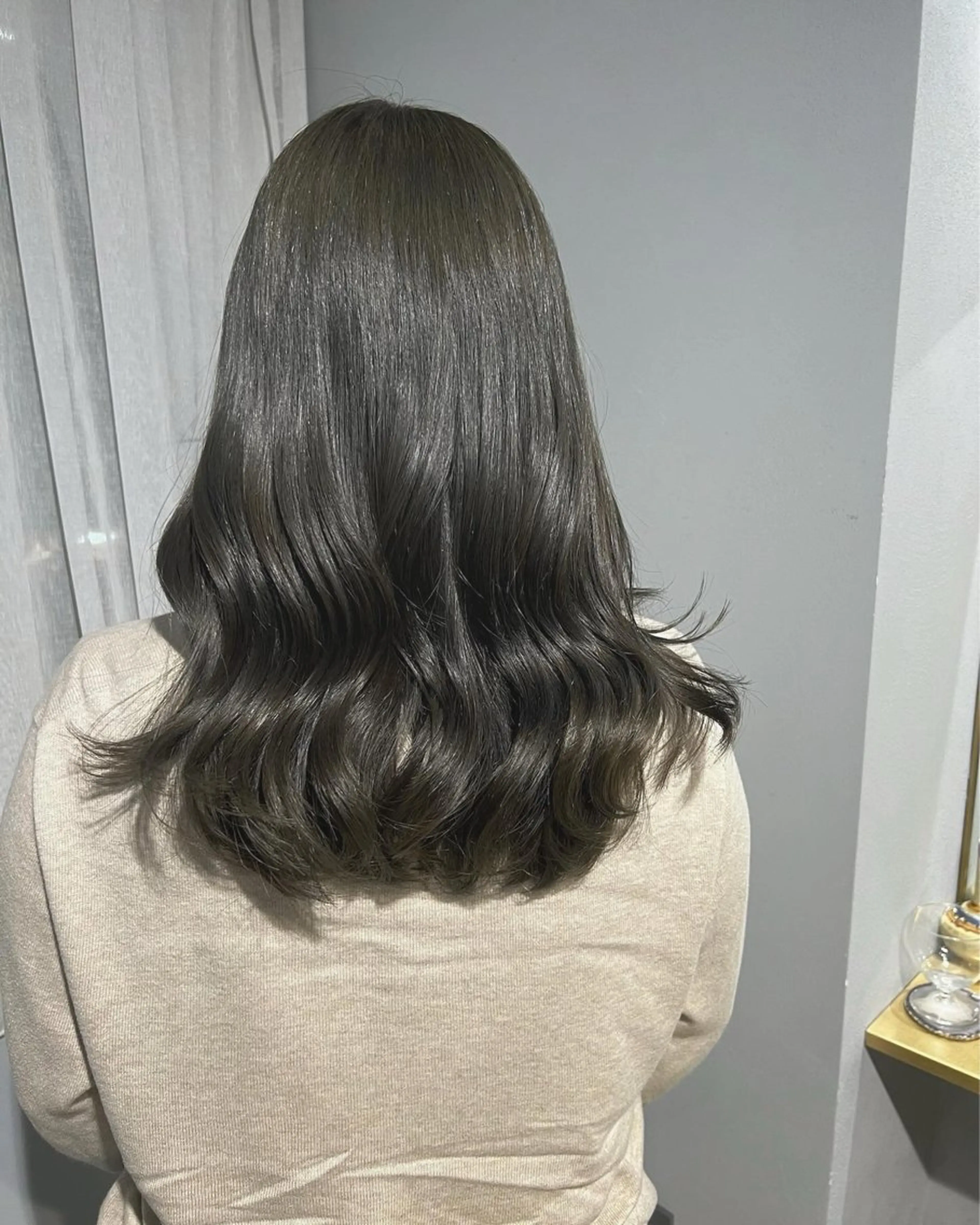 ロング カラー ブリーチ ダブルカラー ブリーチなしカラー akane/ボブ /オリーブベージュのヘアスタイル