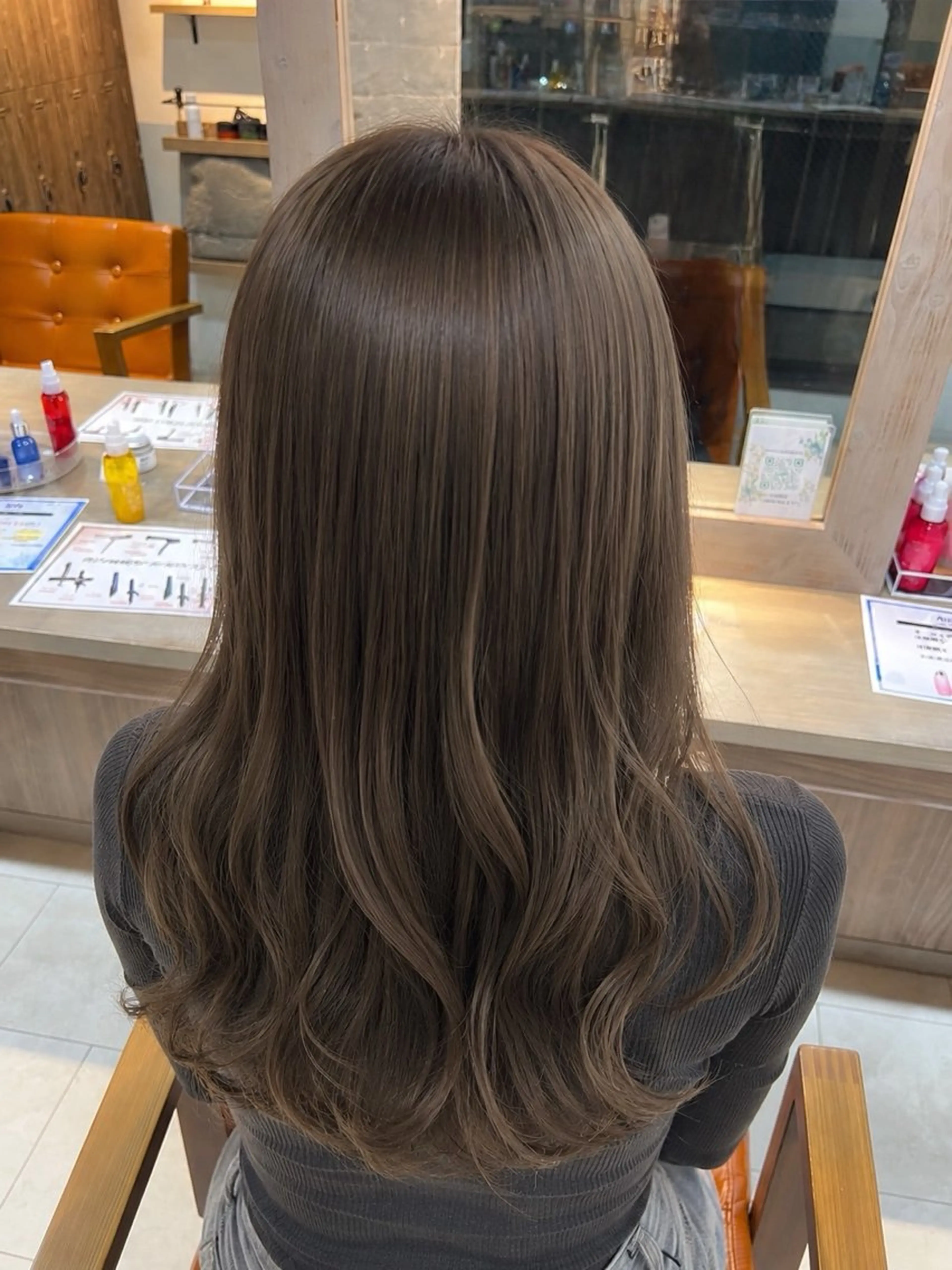 ロング ヘアカラー トリートメント 艶髪×透明感カラー ののかのヘアスタイル