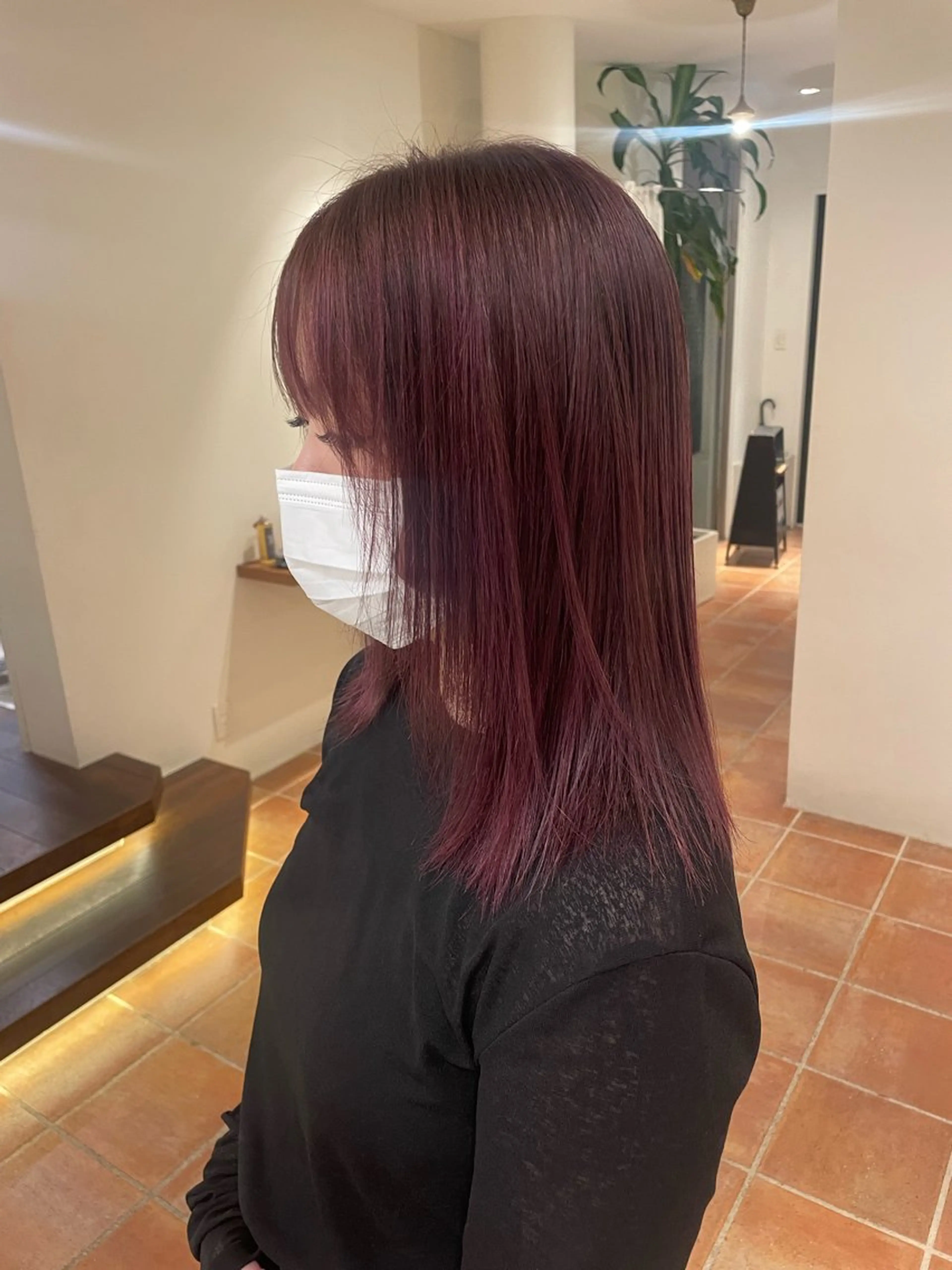 ミディアム カラー パーマ ブリーチ カシス ブリーチなしカラー ヘアカラー トリートメント リカ/ハイトーン ・オリーブ🍀のヘアスタイル