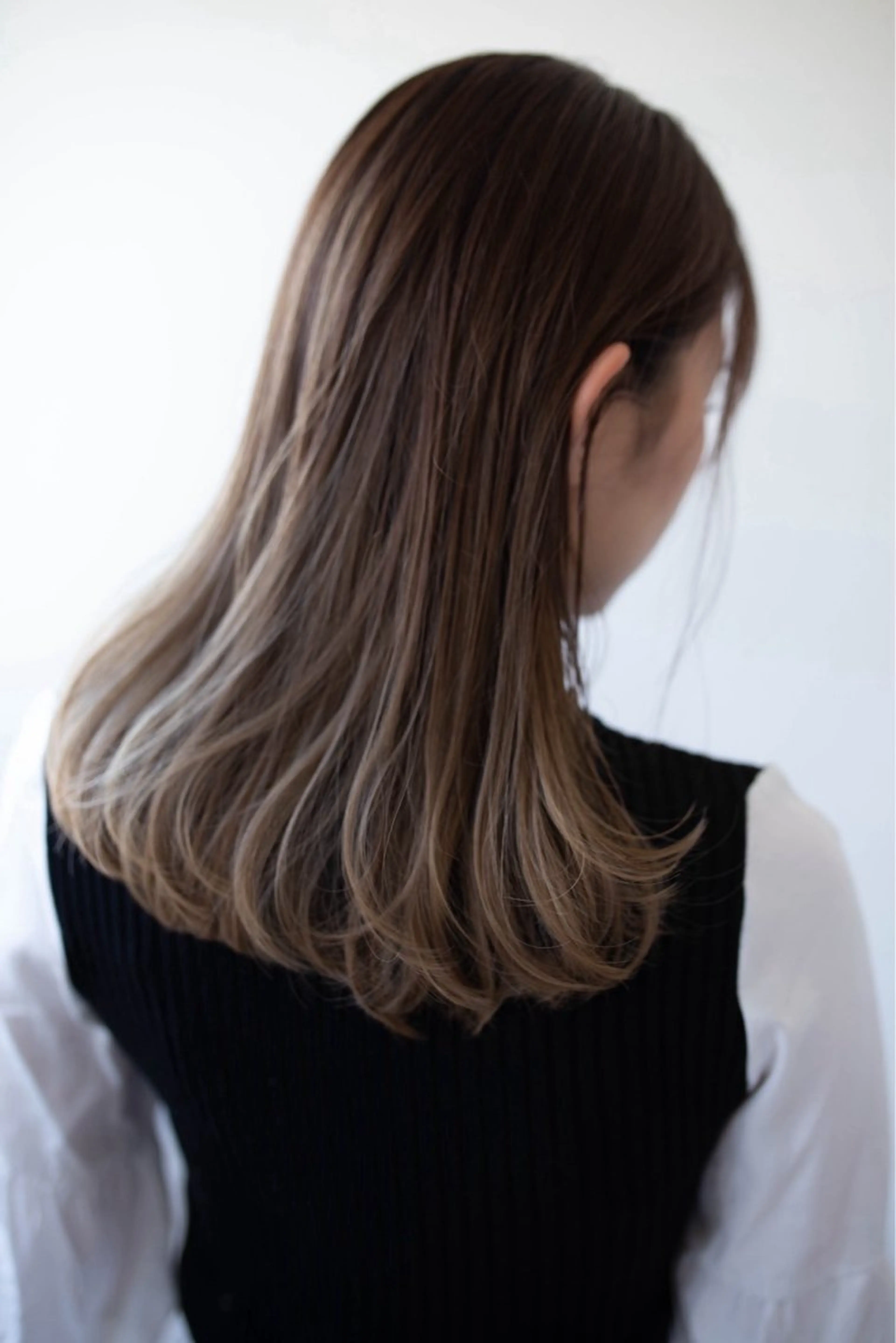 カラー 米澤 奈央のヘアスタイル