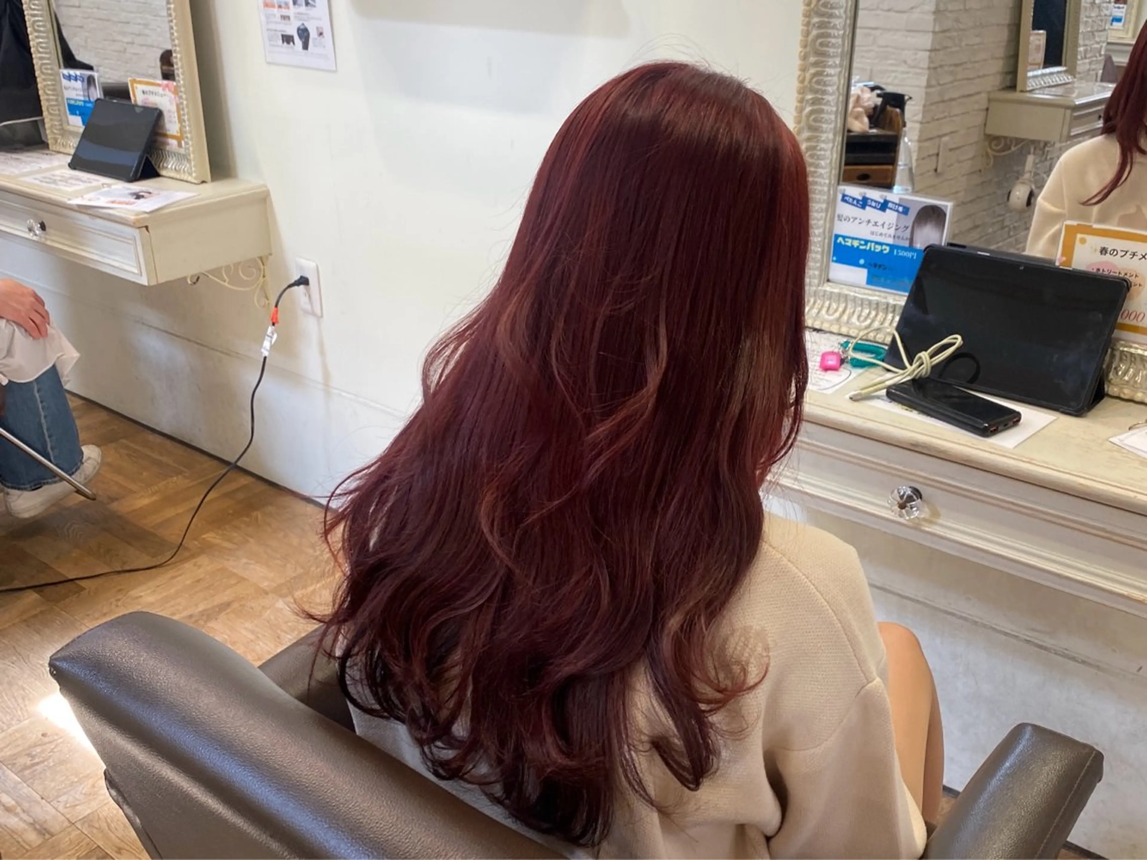 ロング カラー ヘアカラー 【nui 茨木】 原田美紅のヘアスタイル