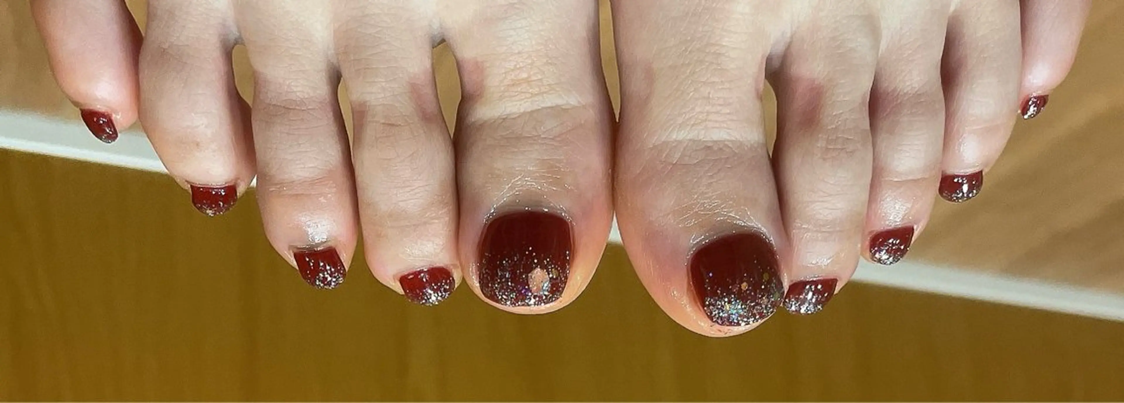 ネイル ラメ(グリッター) フットネイル liberté所属・liberté🫧 新小岩のネイルデザイン