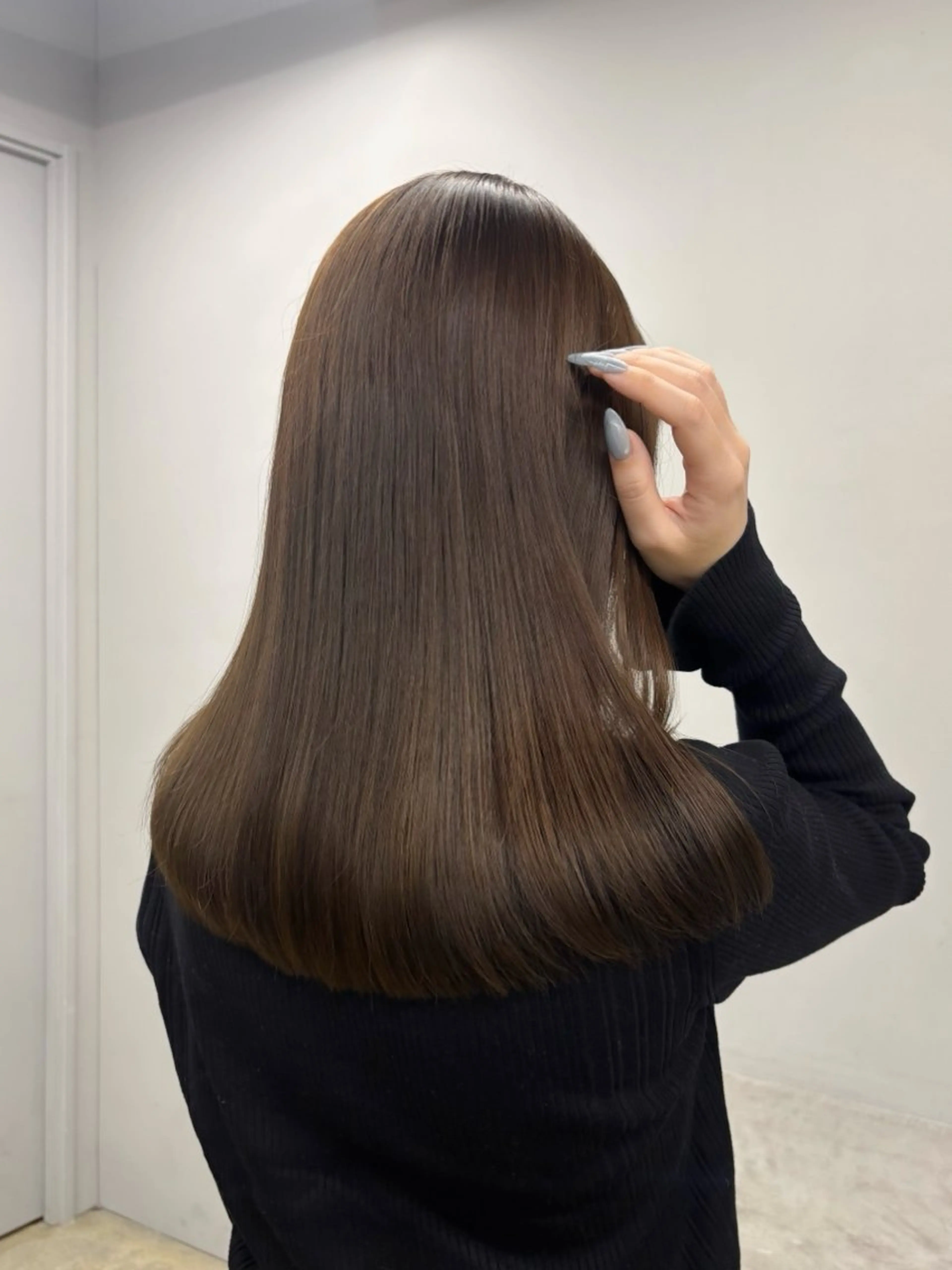 ミディアム ヘアカラー トリートメント 𝐀𝐦𝐞𝐫𝐢 /透明感カラーのヘアスタイル