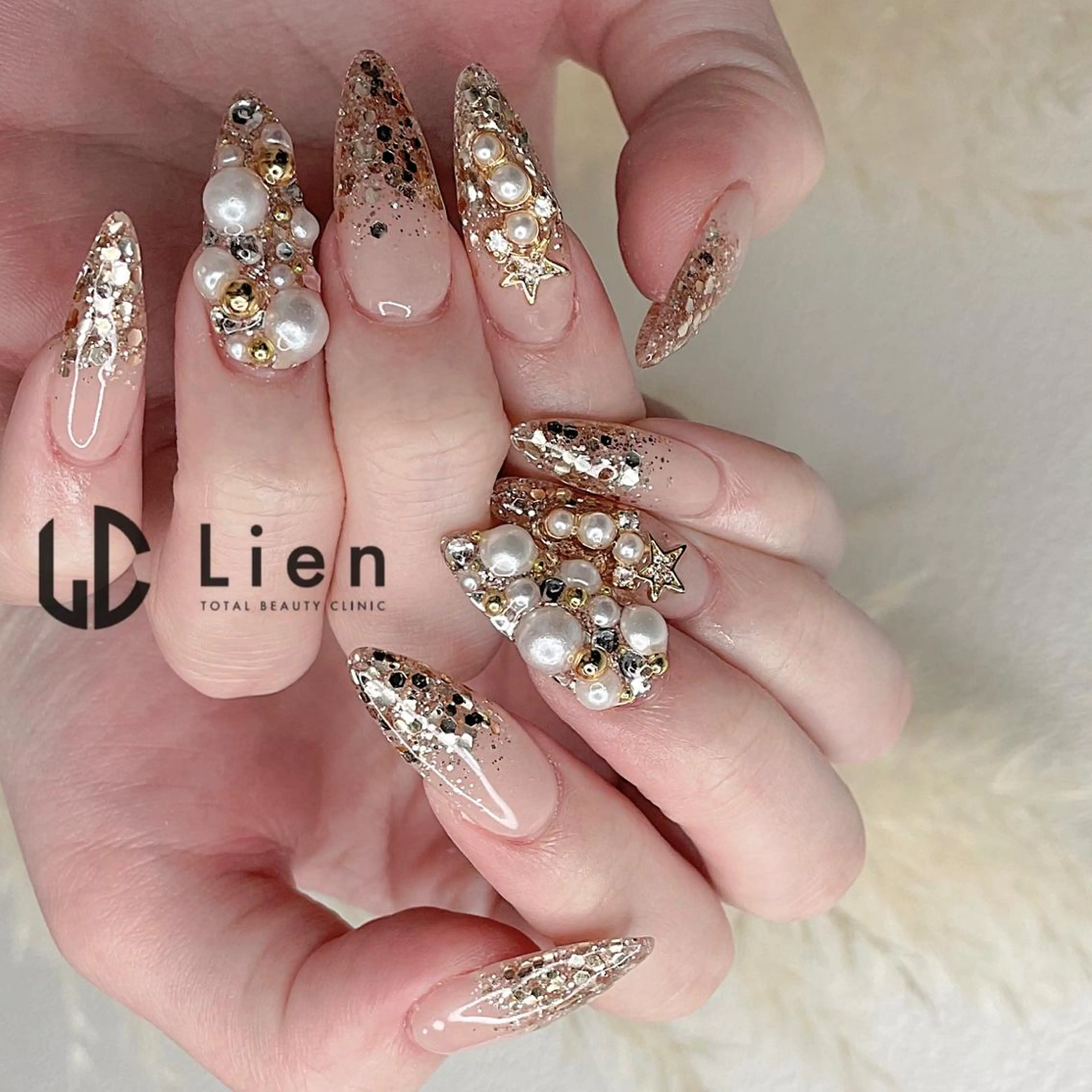 ネイル 山田 真里のネイルデザイン